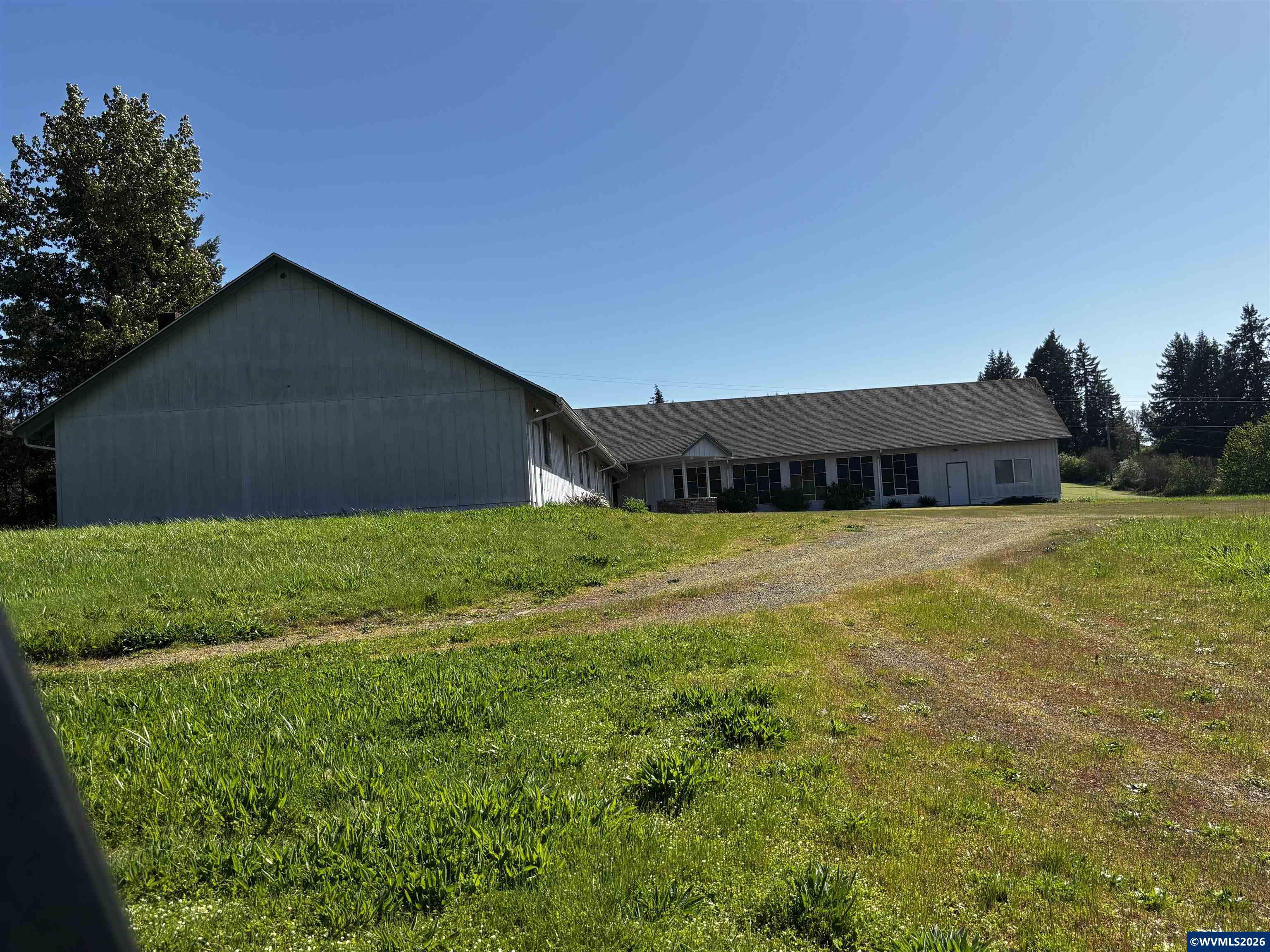 38520, 38524 Highway 226
