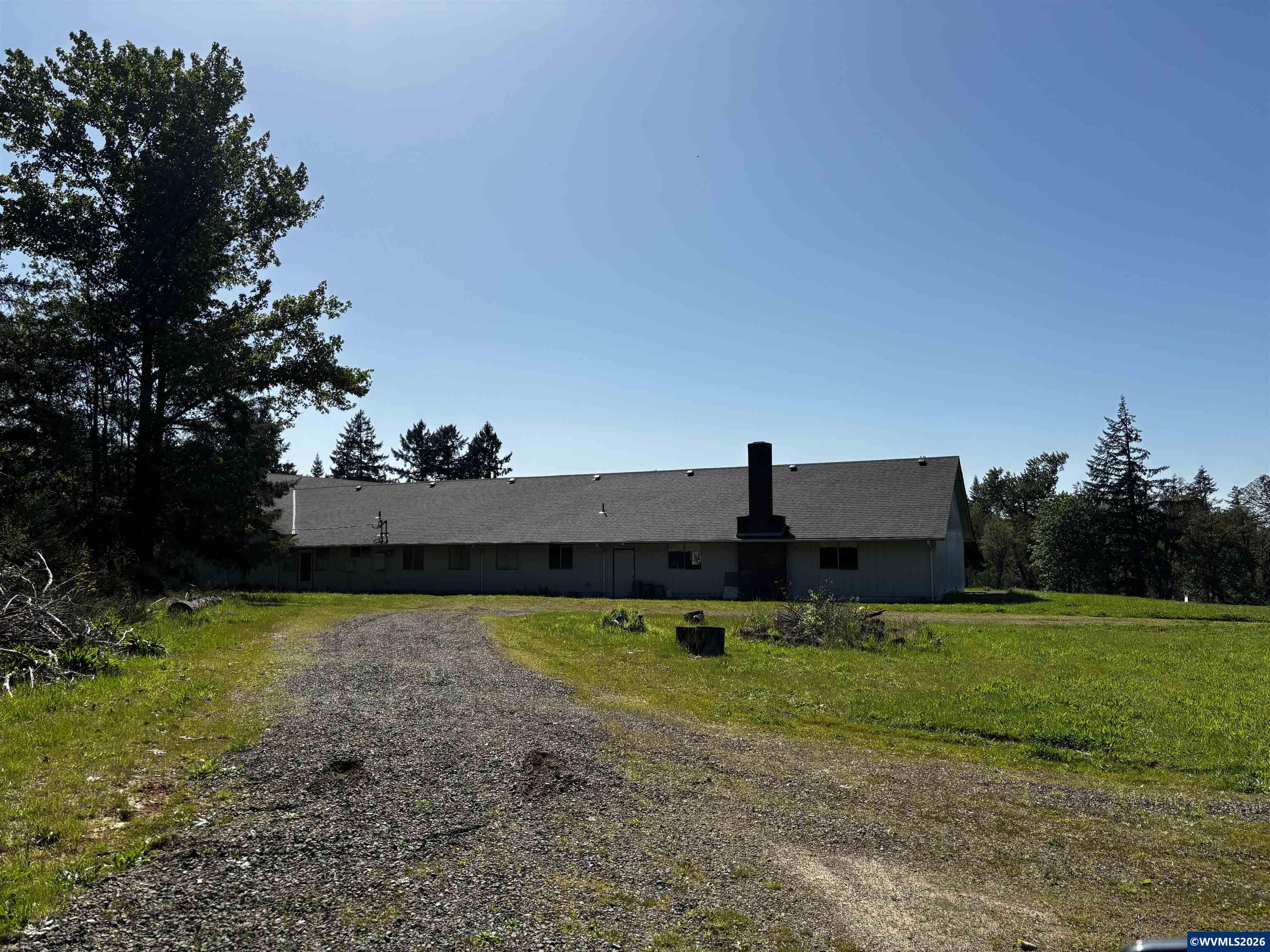 38520, 38524 Highway 226