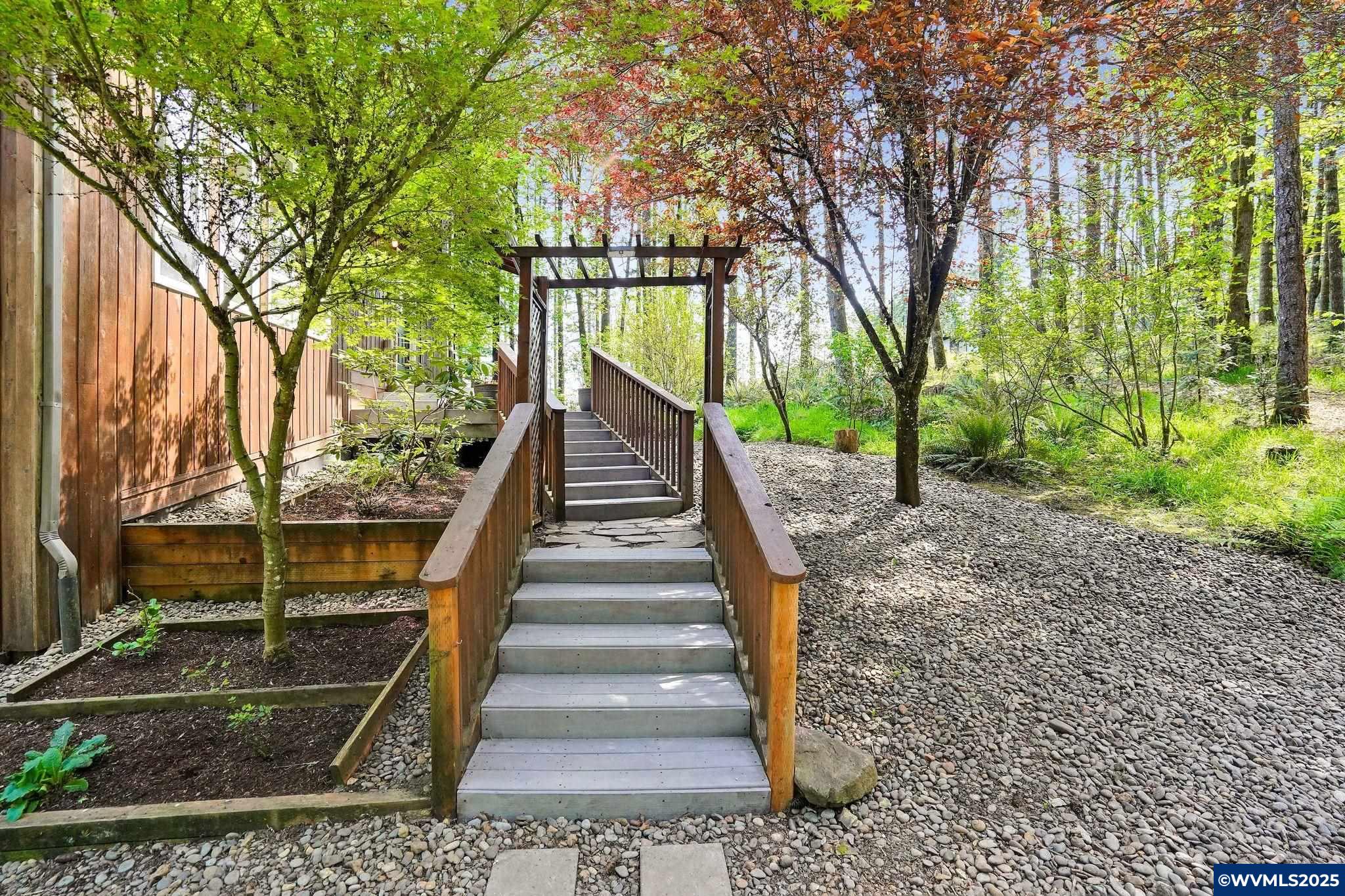 24235 Columbine Dr