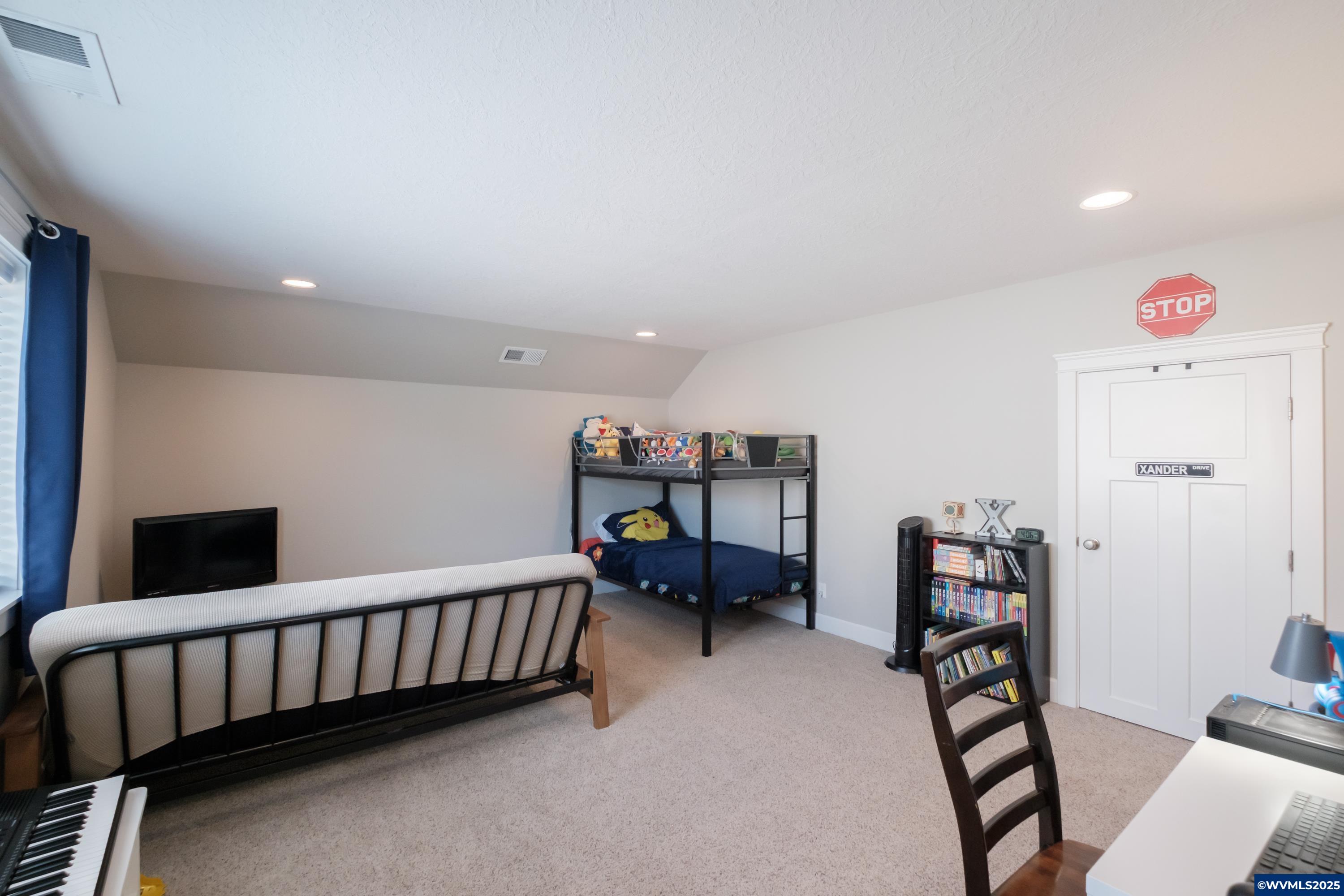 Turner, Oregon 97392, United States, 4 Bedrooms Bedrooms, ,2 BathroomsBathrooms,Residential,Active,154475