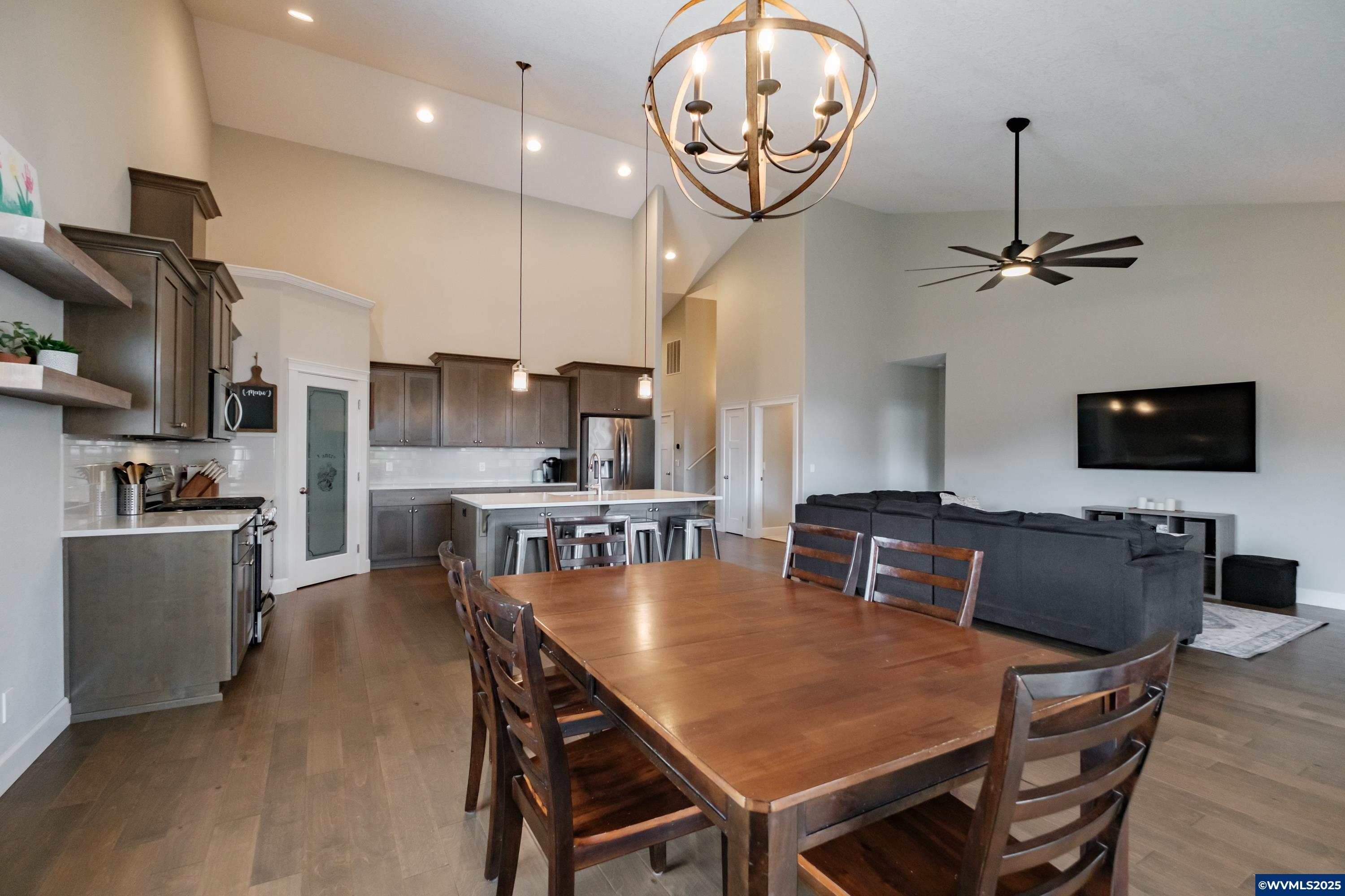 Turner, Oregon 97392, United States, 4 Bedrooms Bedrooms, ,2 BathroomsBathrooms,Residential,Active,154475