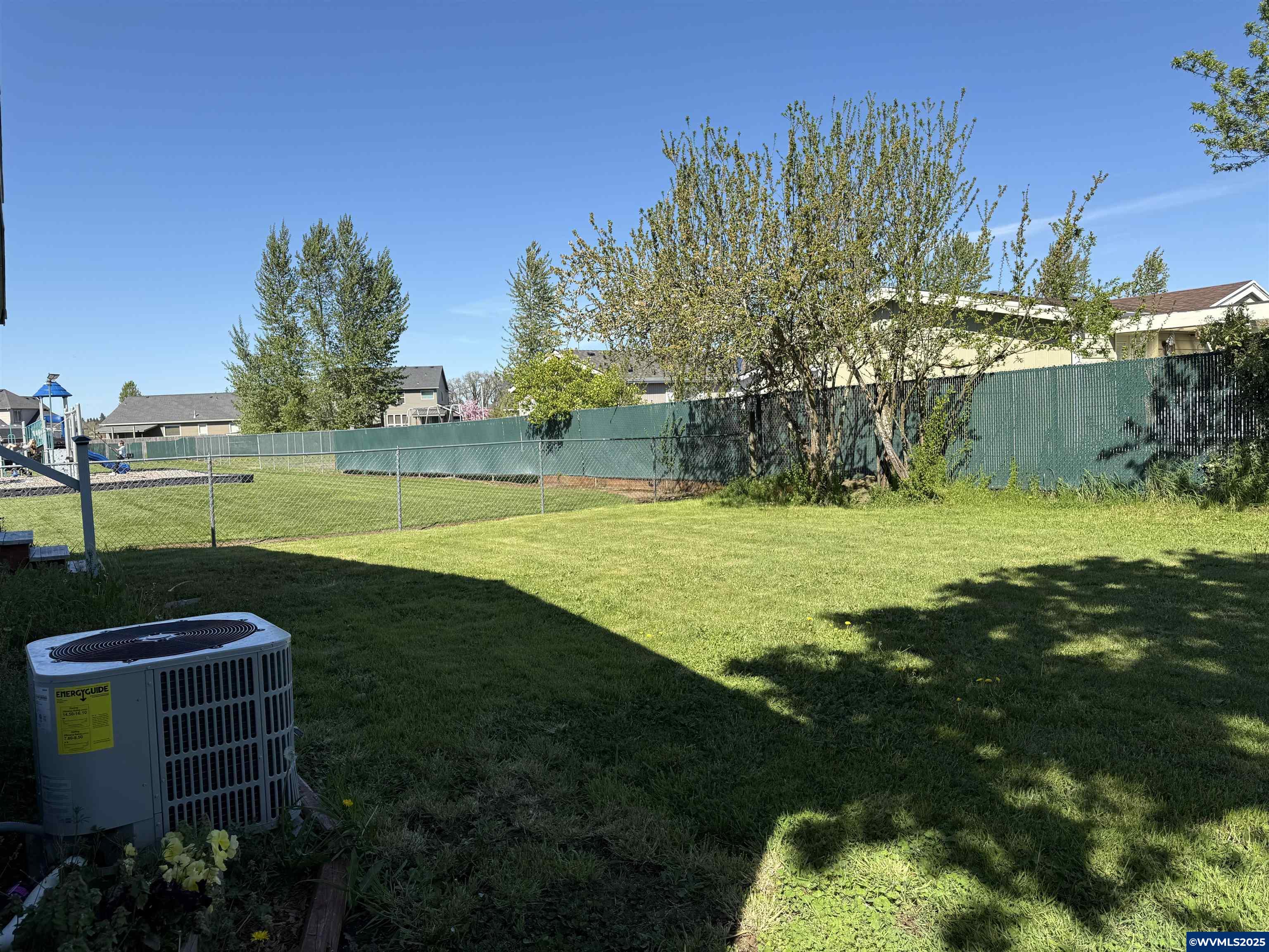632 Windemere (#17) St