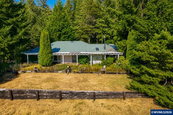 3990 BARNHART RD, DALLAS, OR 97338 - Image b17ed68f6ba2ba759c423c5e892ab4cd/1797730662