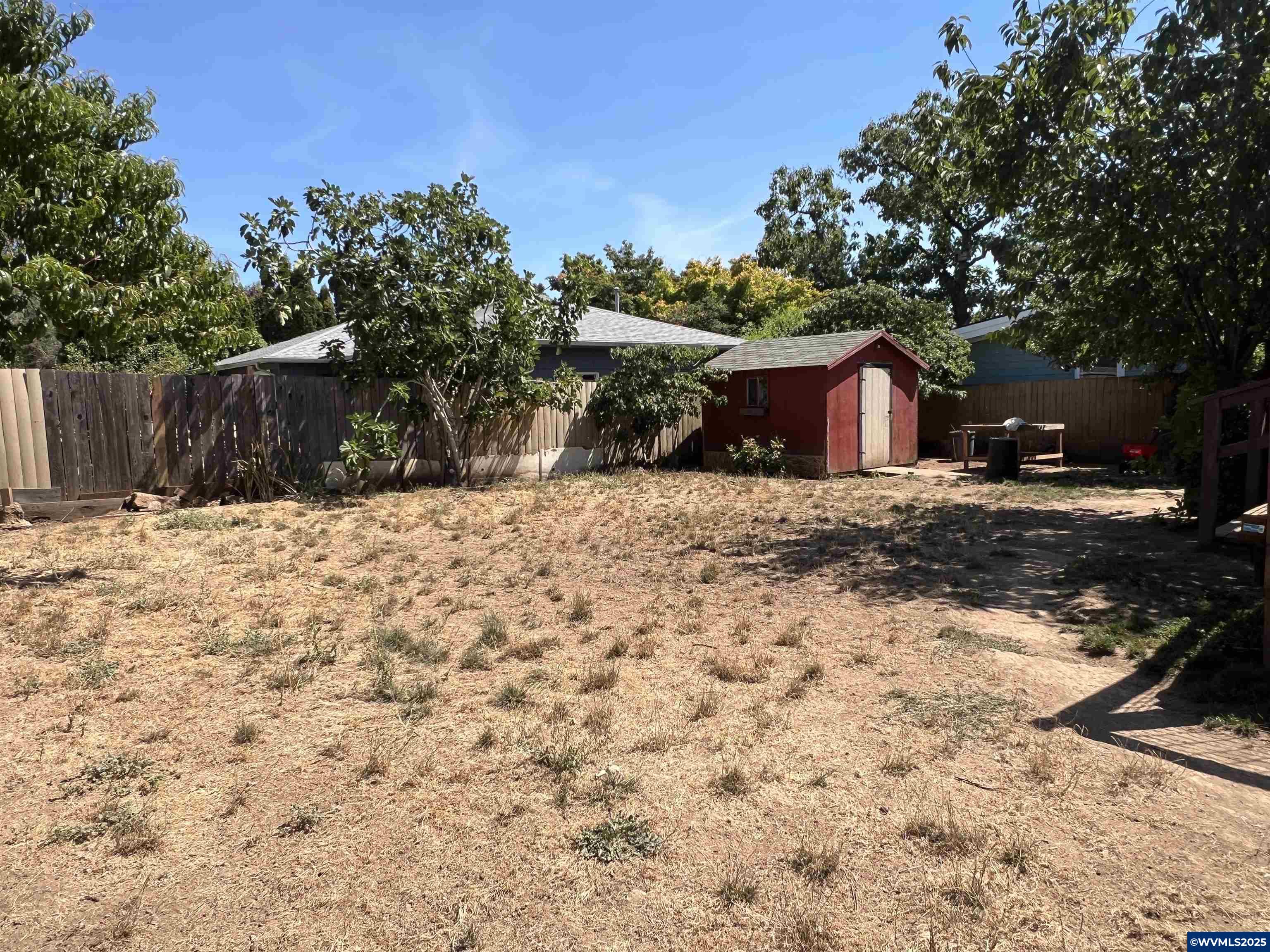 2310 Mountain View Dr