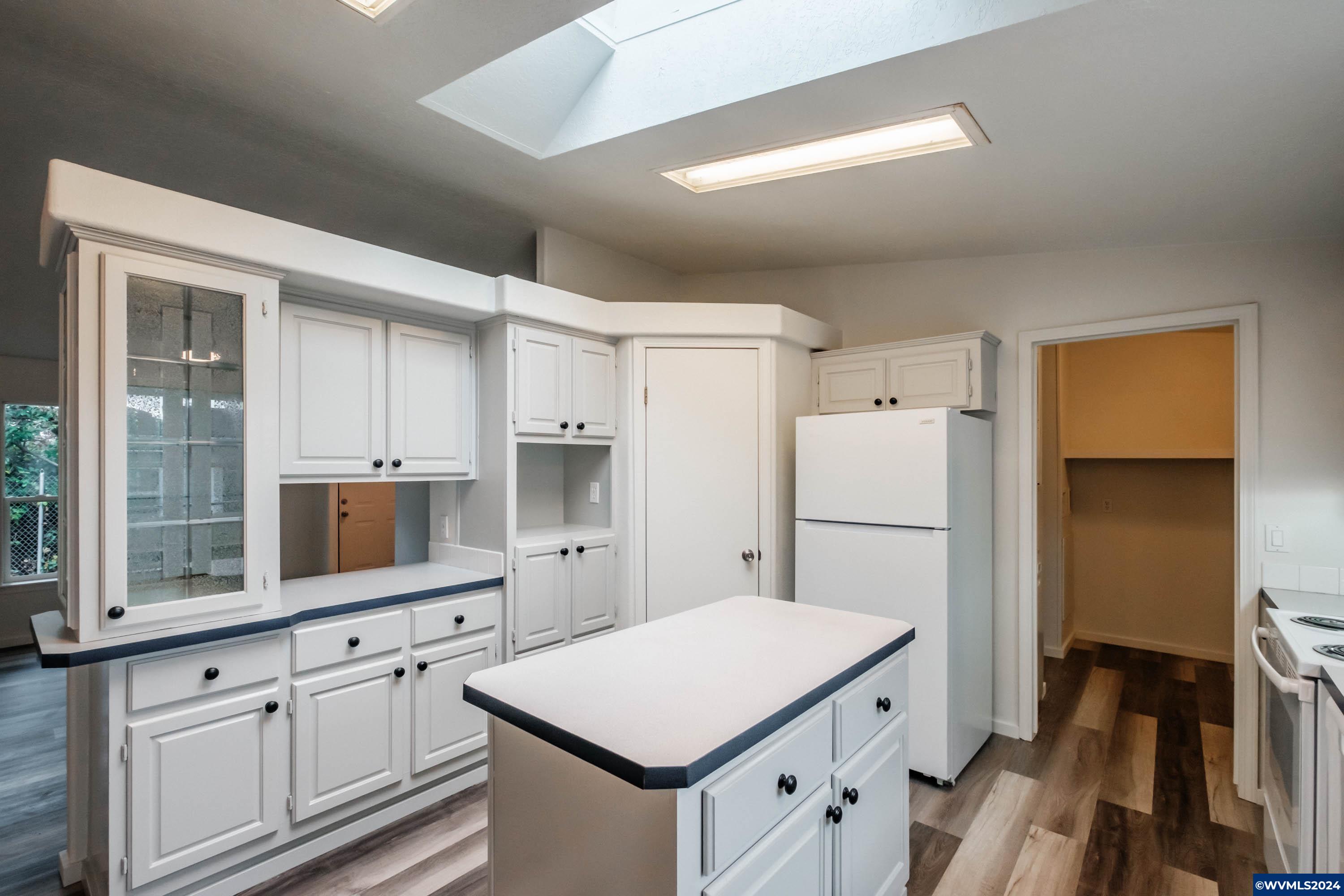 Woodburn, Oregon 97071, United States, 3 Bedrooms Bedrooms, ,2 BathroomsBathrooms,Residential,Active,62086