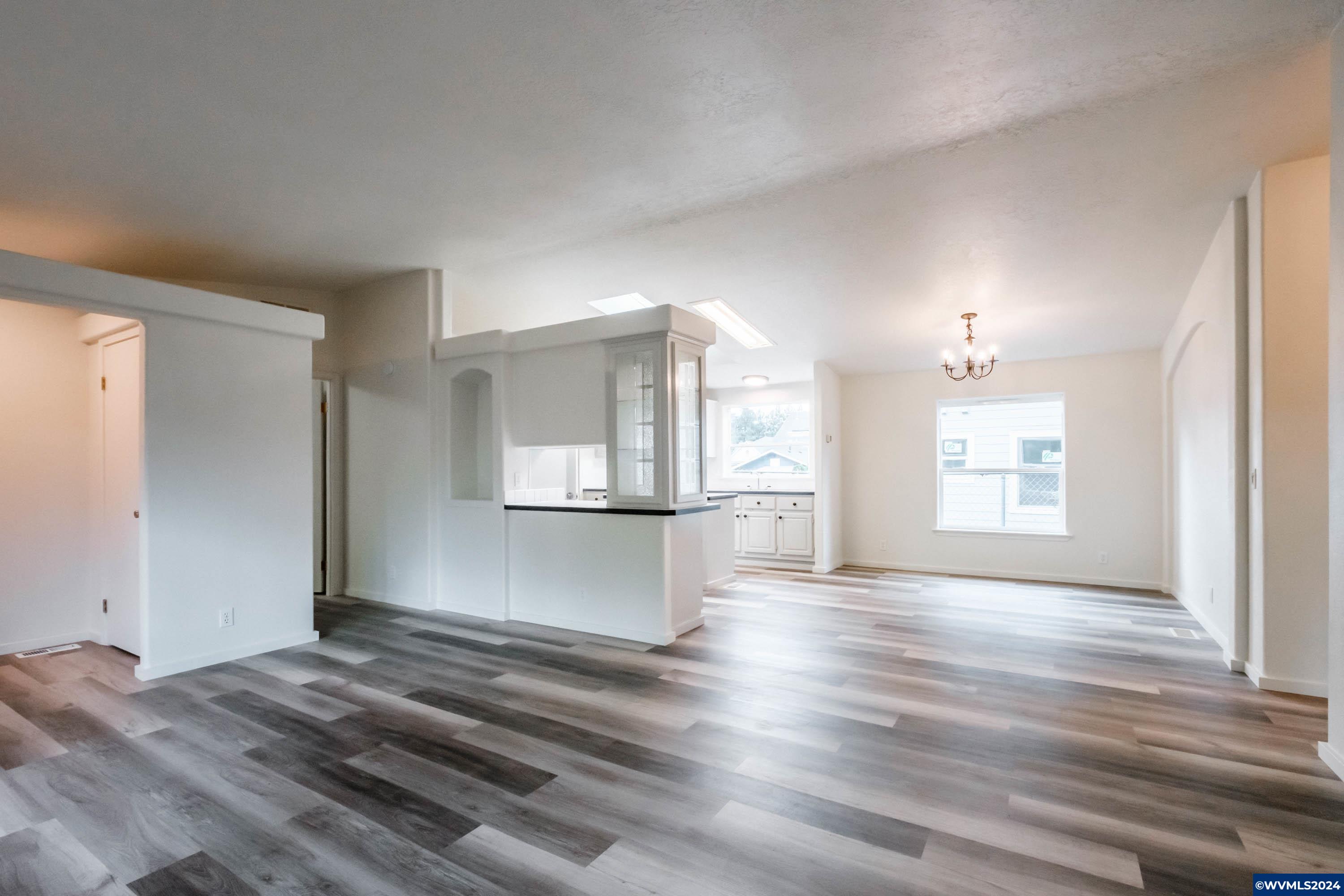 Woodburn, Oregon 97071, United States, 3 Bedrooms Bedrooms, ,2 BathroomsBathrooms,Residential,Active,62086