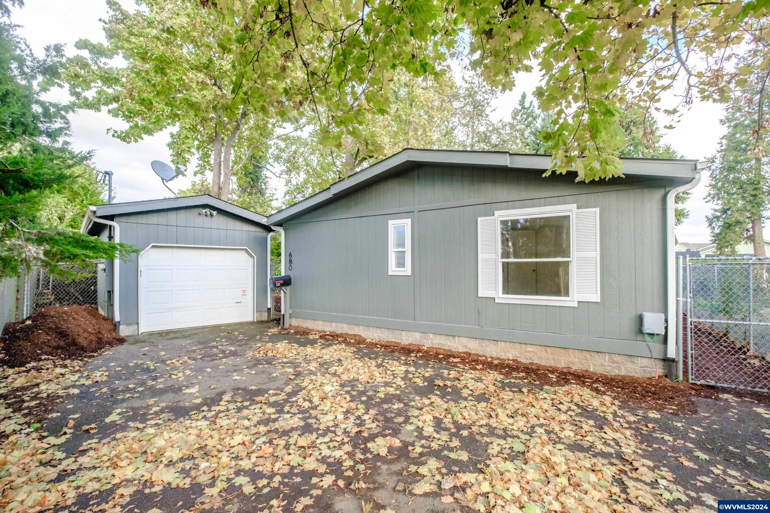 Woodburn, Oregon 97071, United States, 3 Bedrooms Bedrooms, ,2 BathroomsBathrooms,Residential,Active,62086