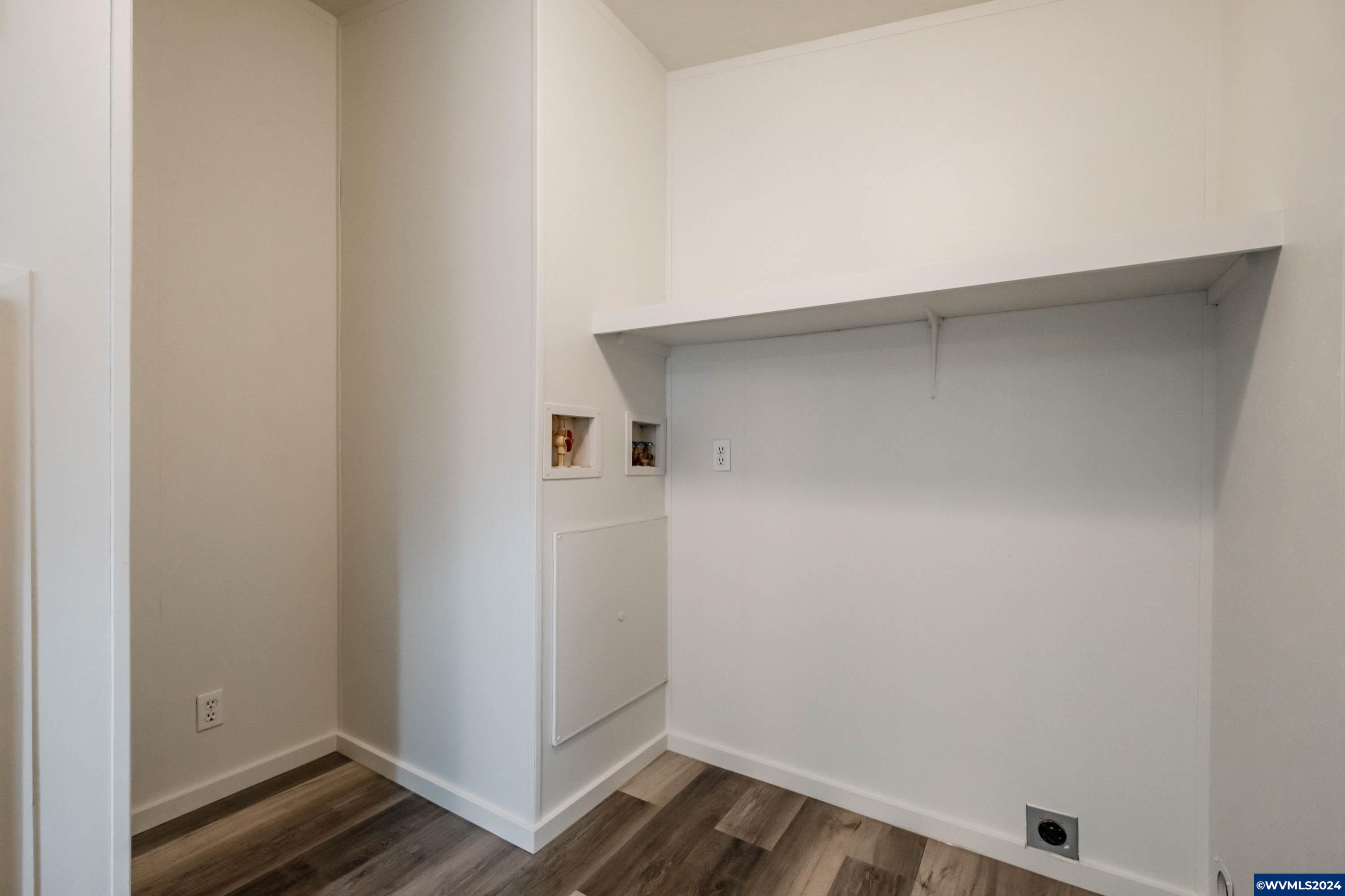 Woodburn, Oregon 97071, United States, 3 Bedrooms Bedrooms, ,2 BathroomsBathrooms,Residential,Active,62086