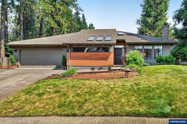1626 CINNAMON HILL DR SE, SALEM, OR 97306 - Image b2e42bb881db7a365f7caeef20c7269e/1699774511