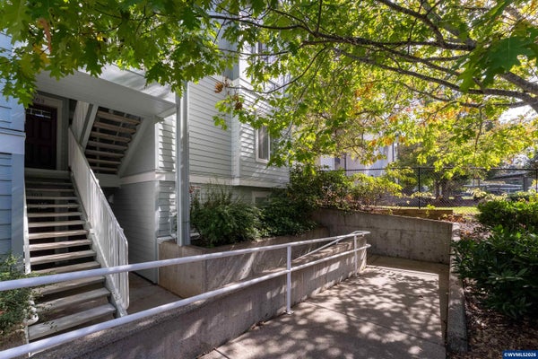 6298 SW GRAND OAKS DR APT A203, CORVALLIS, OR 97333 - Image b37dca8b391d8f549f20a4ae7be52cc3/1715025298