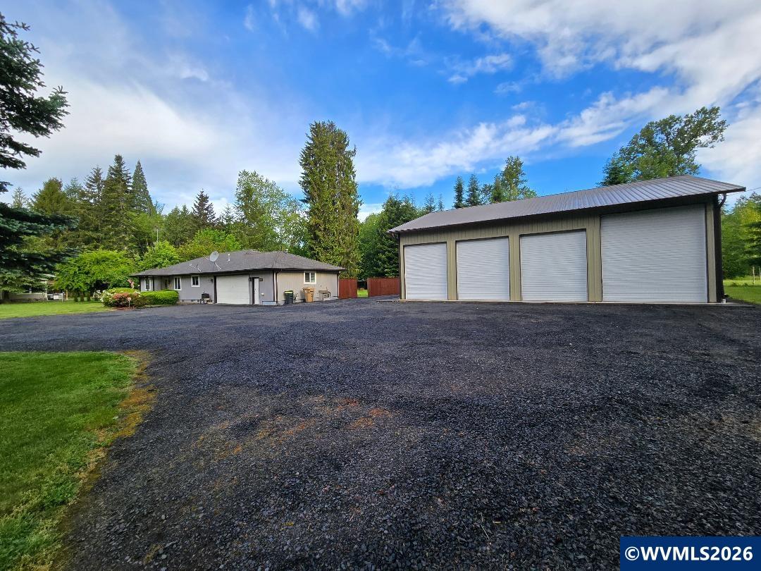 1045 N River Dr