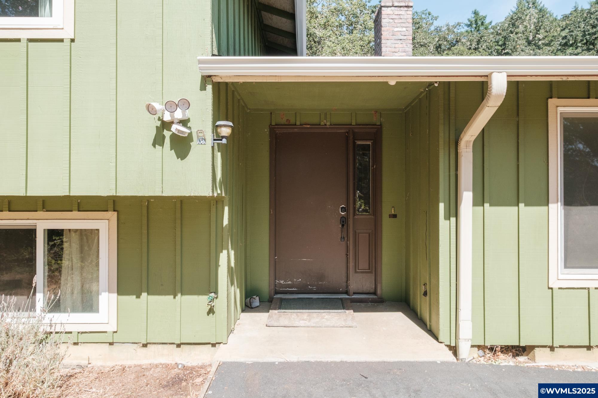 35423 Oak View Dr