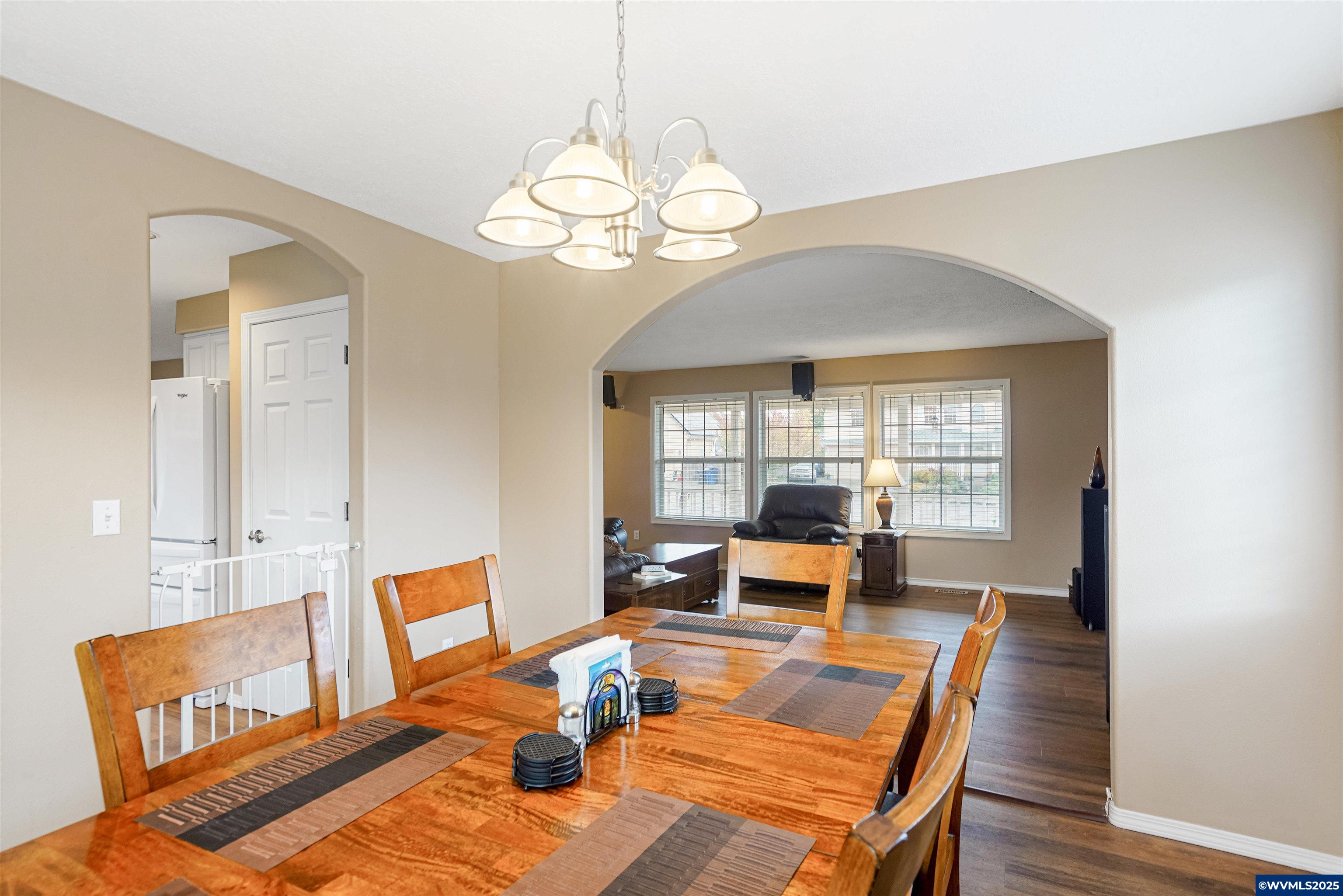 1228 Bent Grass Ct NE