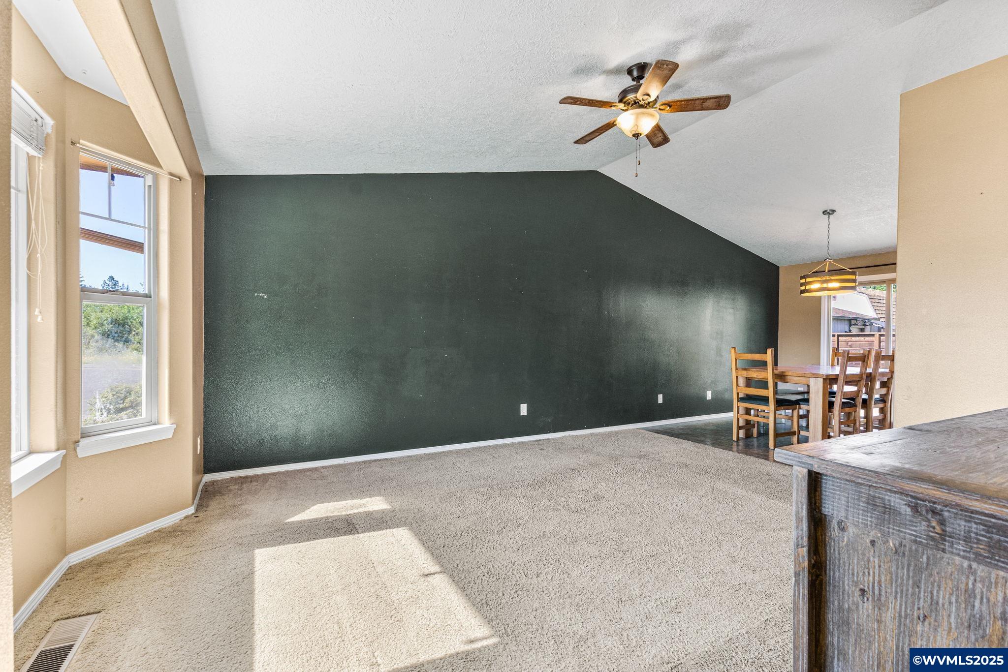 1254 Linden Ct
