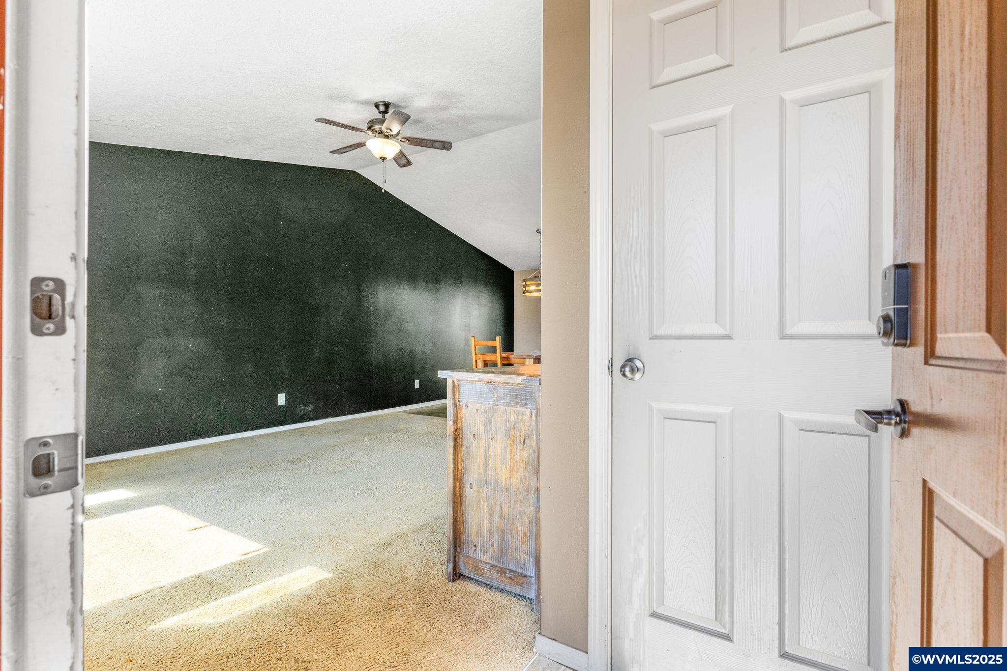 1254 Linden Ct