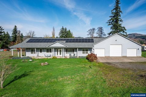 1273 SE 4th Av Mill City OR 97360