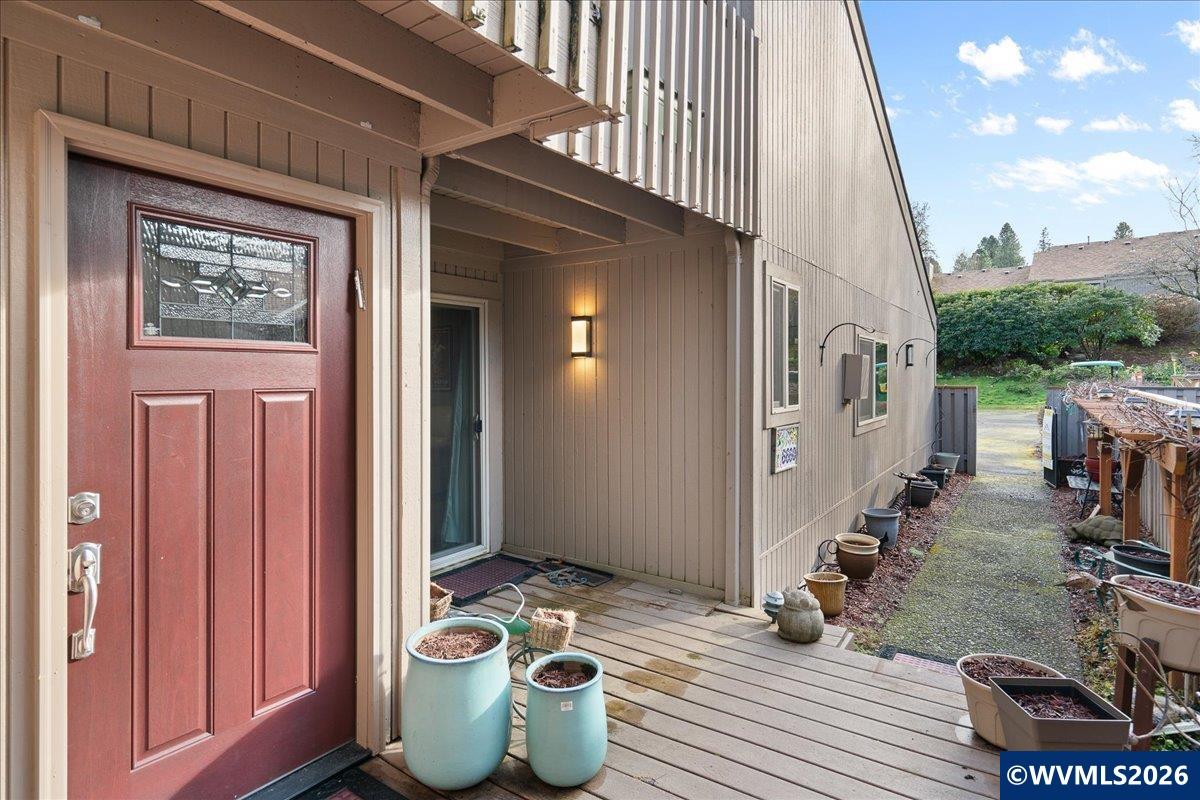 6660 Huntington Cir S