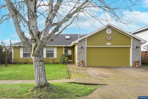 2573 Michael Dr NE Salem OR 97305