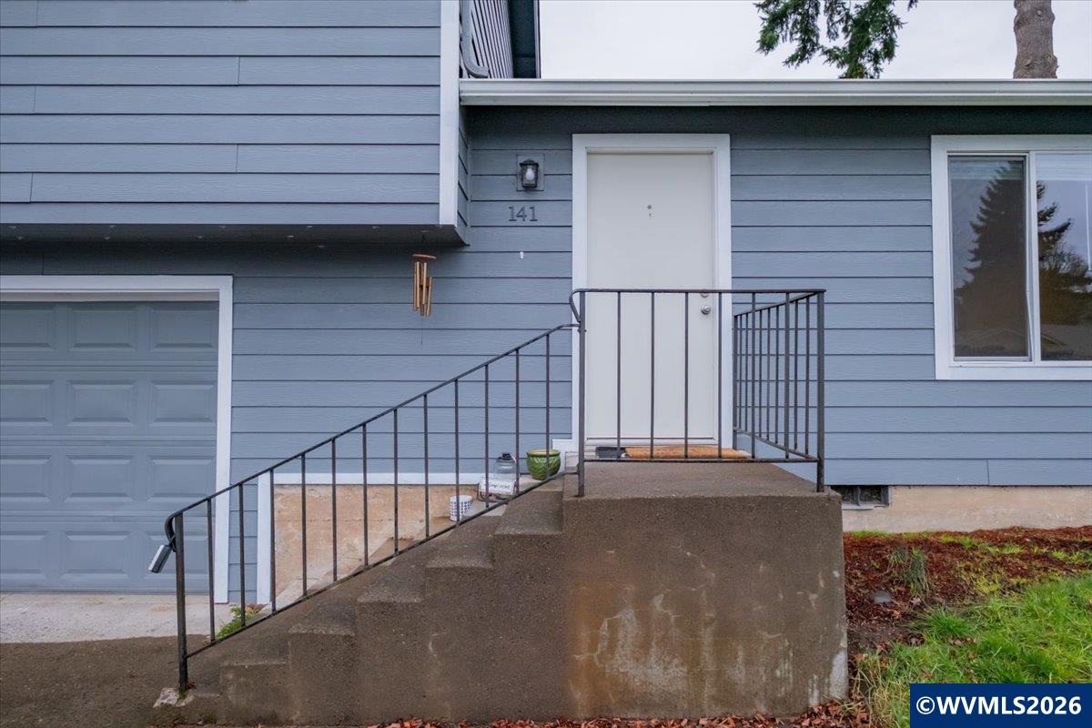 137 Tanglewood (-141) Dr