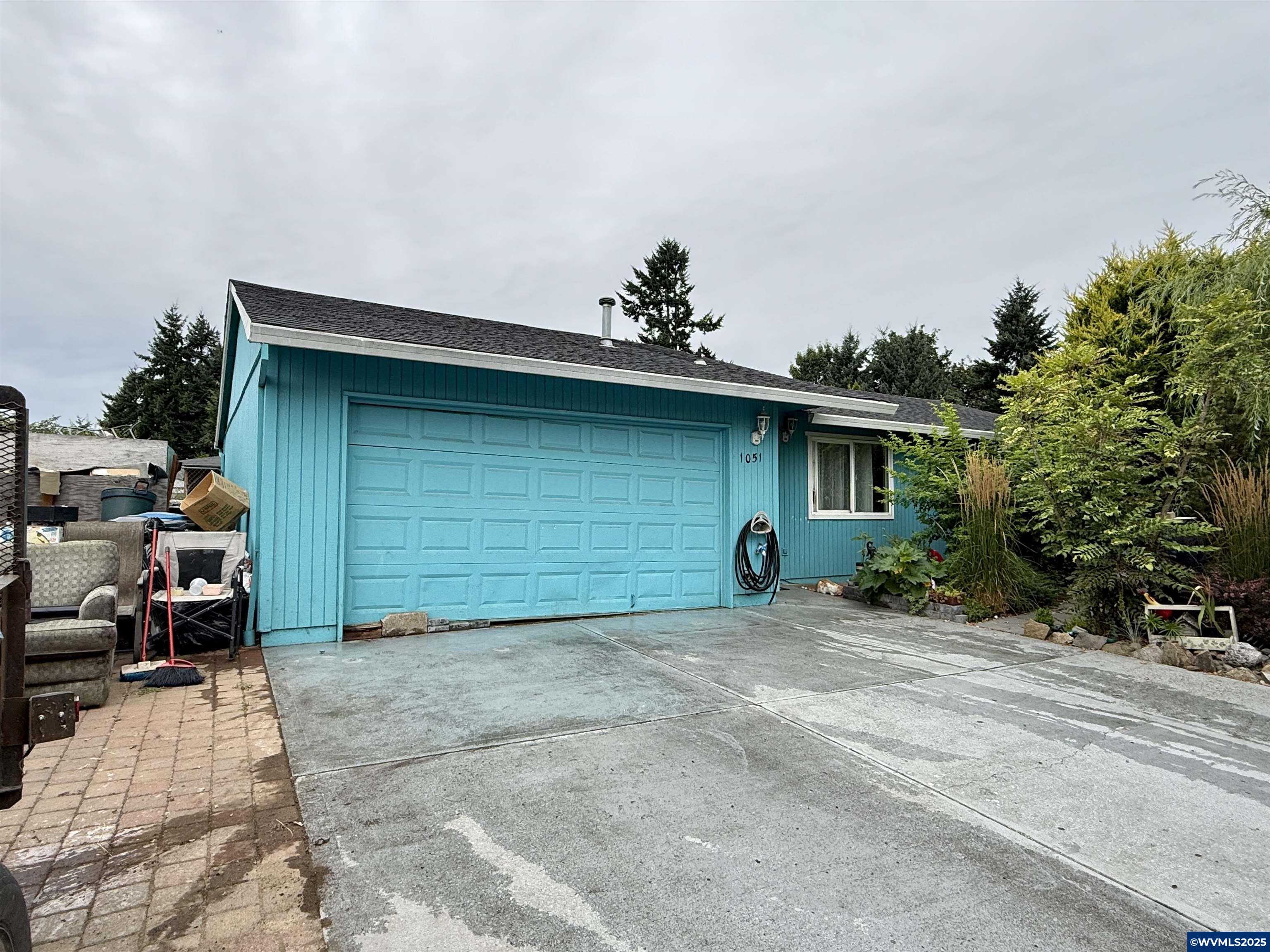 1051 Orchard Ln