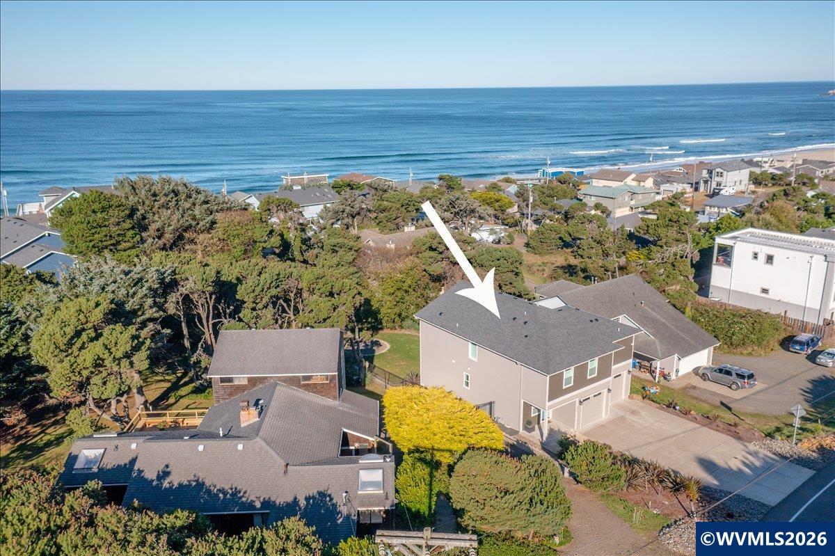 Experience inspired luxury in the coveted Roads End neighborhood, wher – image 4