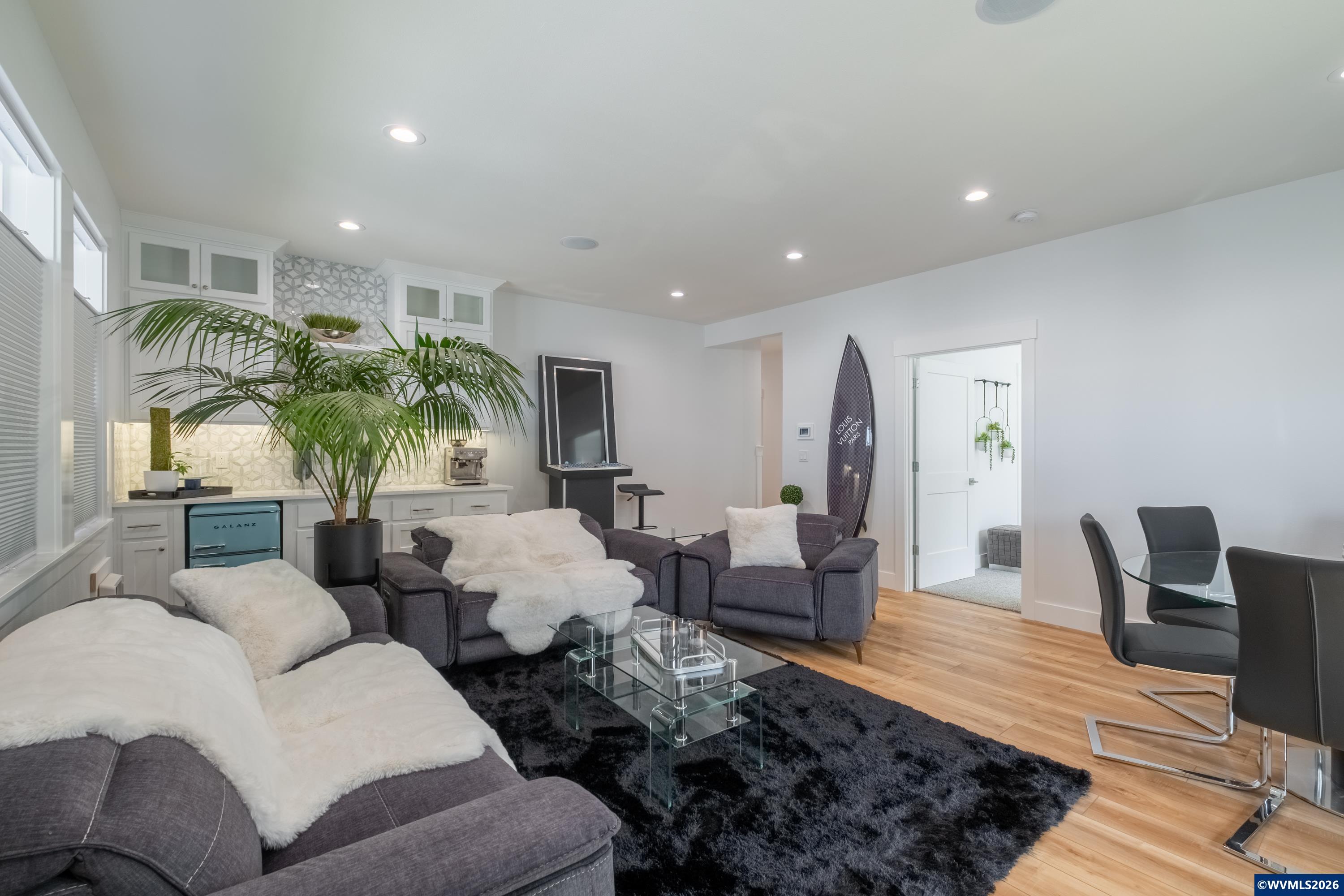 Experience inspired luxury in the coveted Roads End neighborhood, wher – image 28