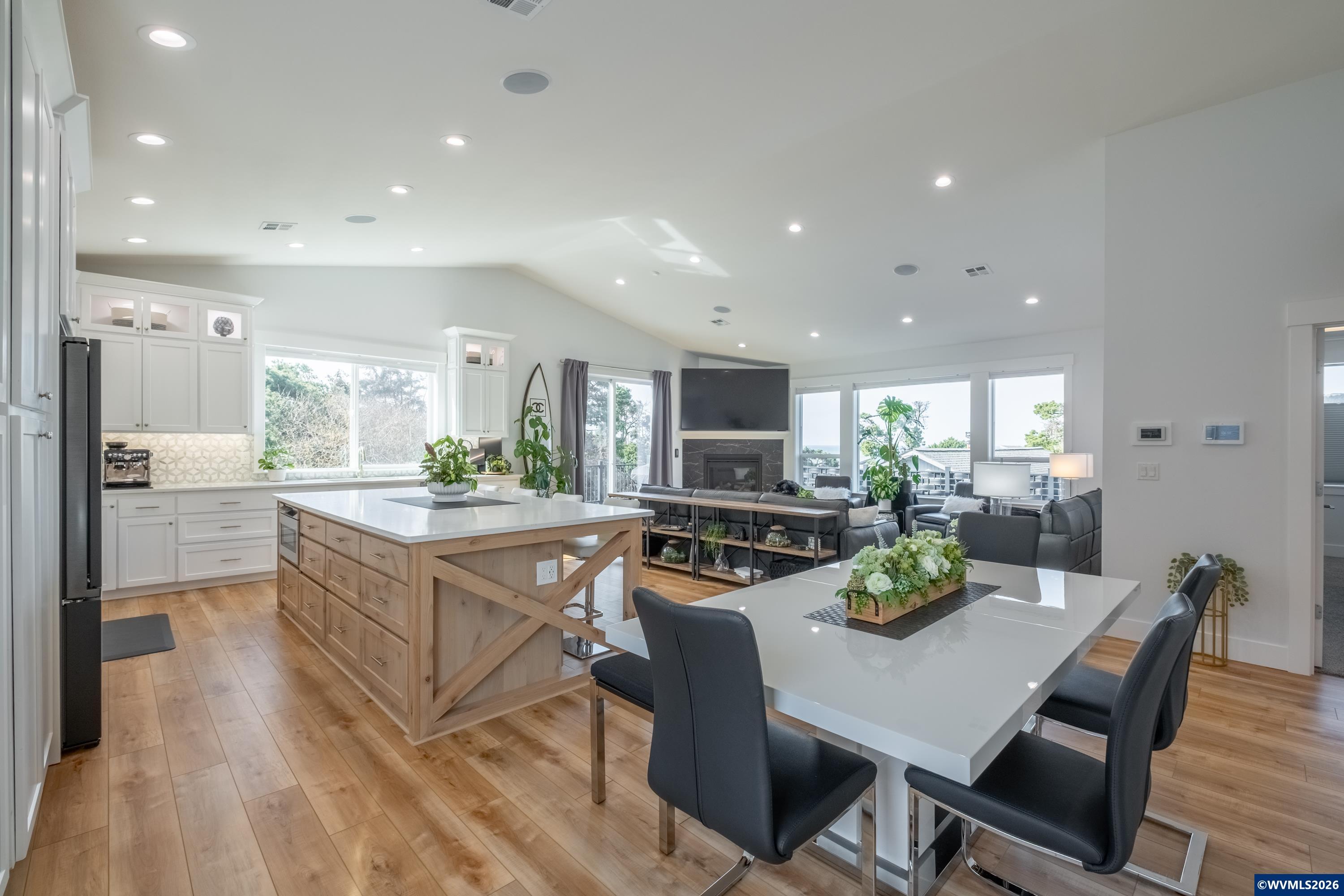 Experience inspired luxury in the coveted Roads End neighborhood, wher – image 7