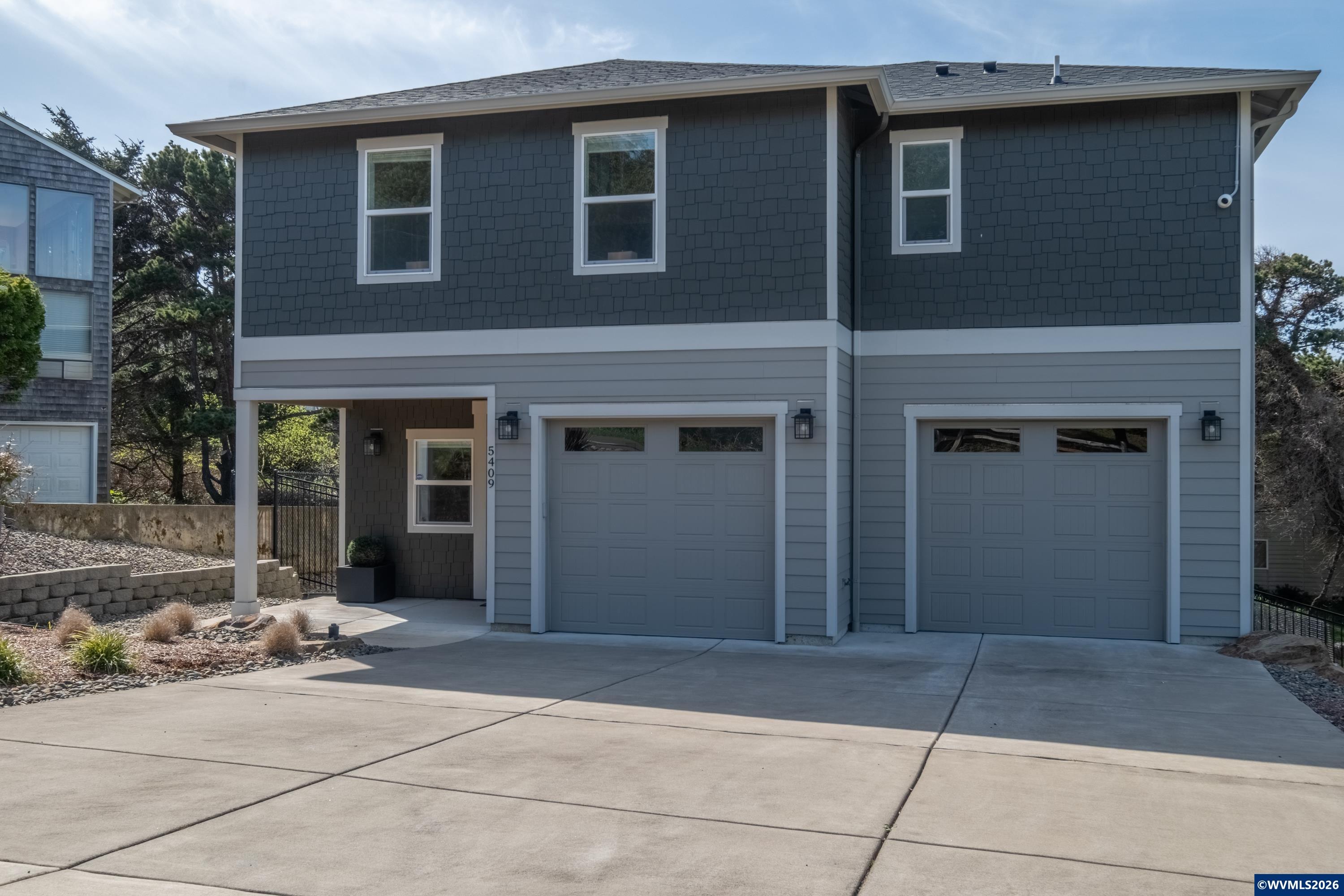 Experience inspired luxury in the coveted Roads End neighborhood, wher – image 2
