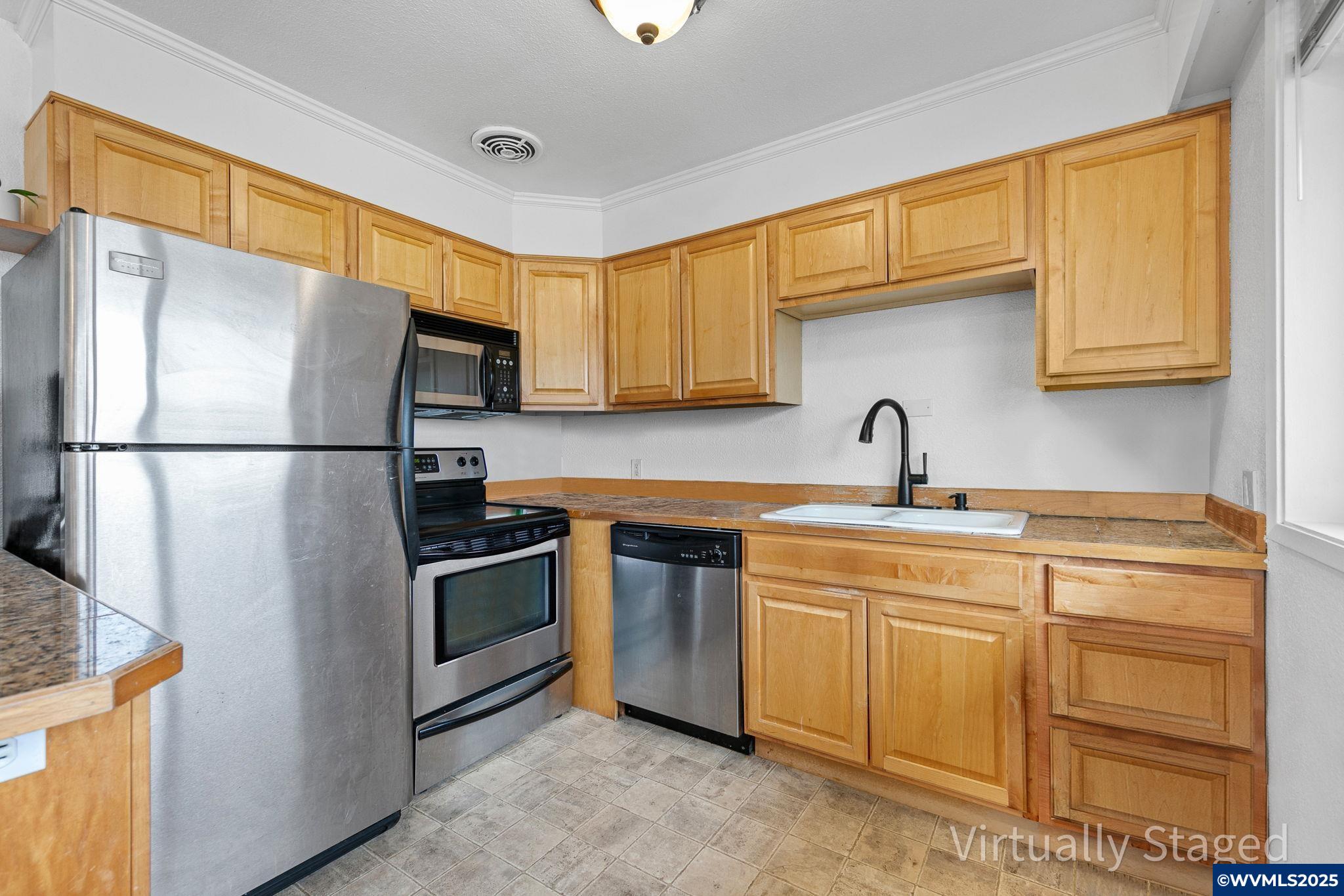 1579 Garfield Pl