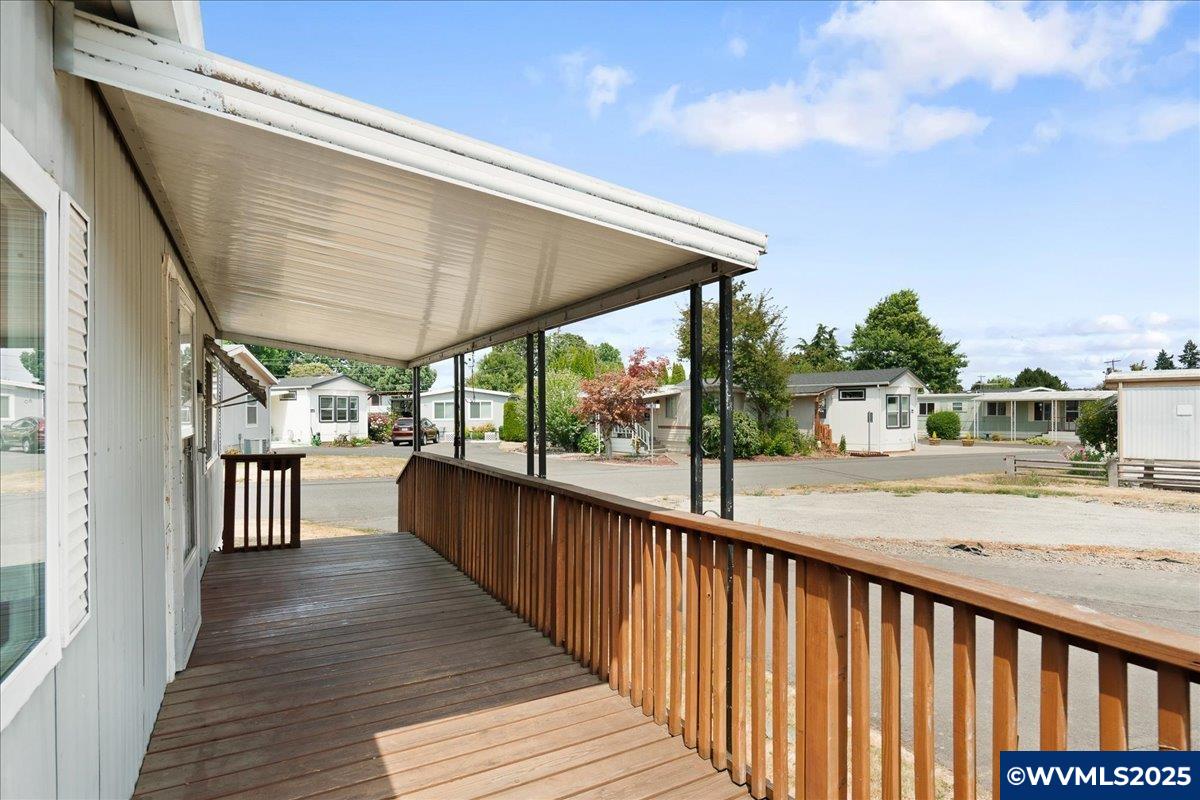 2200 Lancaster #23A Dr SE
