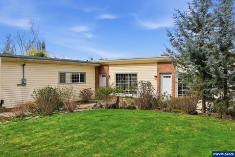 5623 SW Boundary St Portland OR 97221