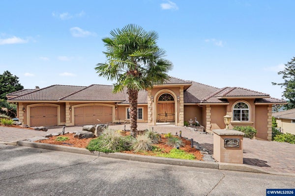 2463 CRESTMONT CIR S, SALEM, OR 97302 - Image be2ad6a4fc32f98a4e18ee054b9370dc/4075206366