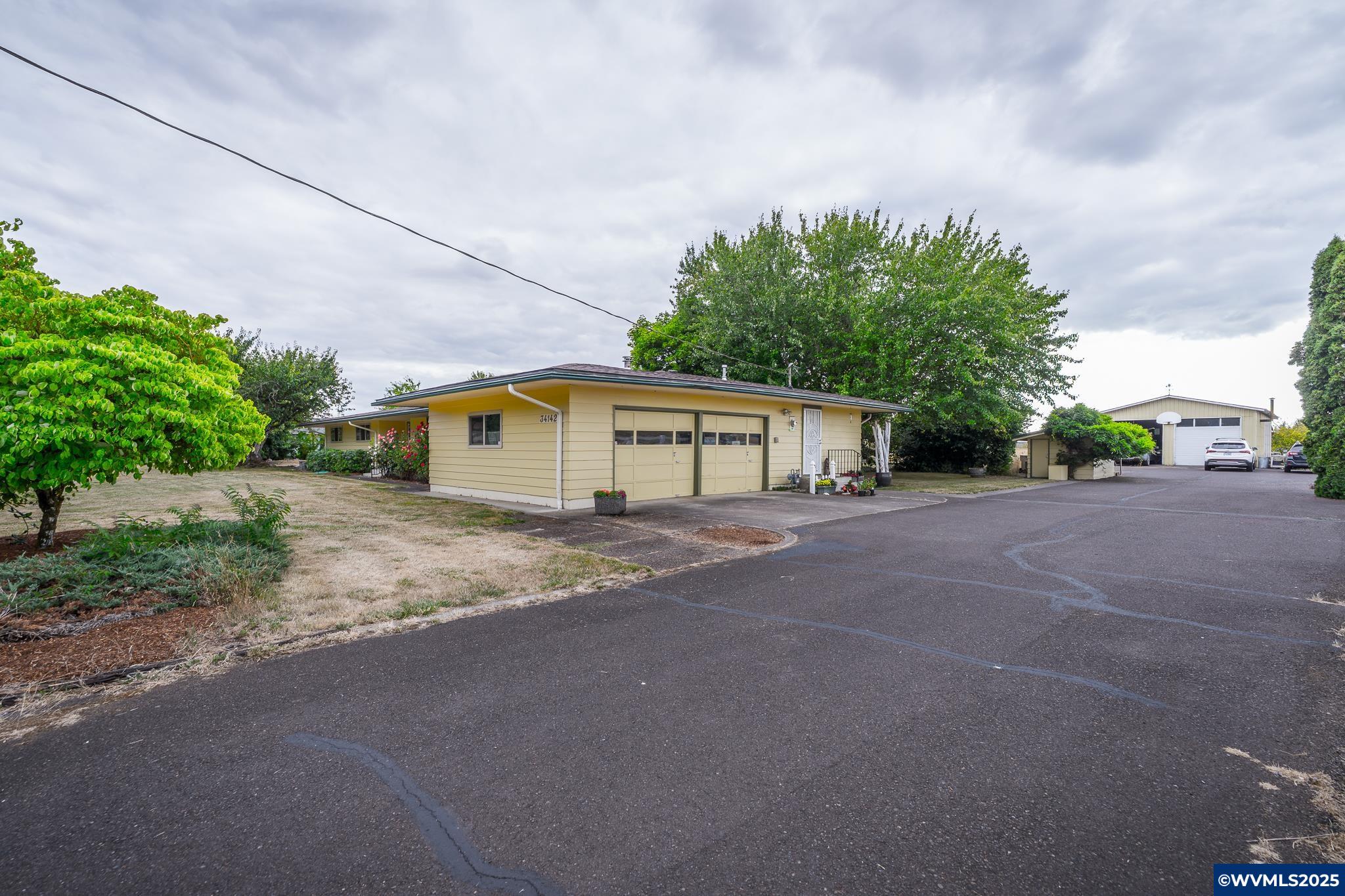 34142 Oakville Rd SW