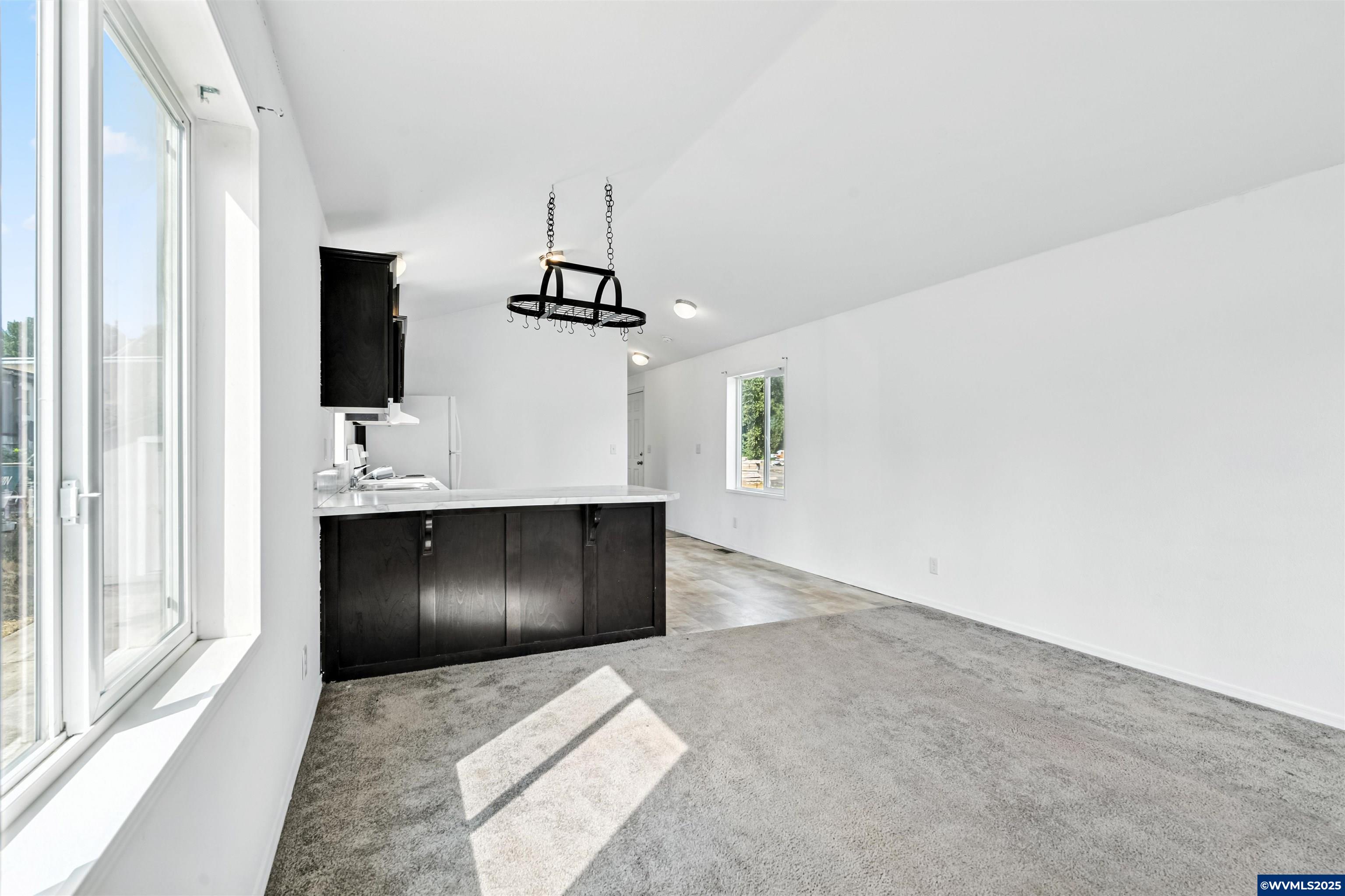 1530 Tamarack #11 St