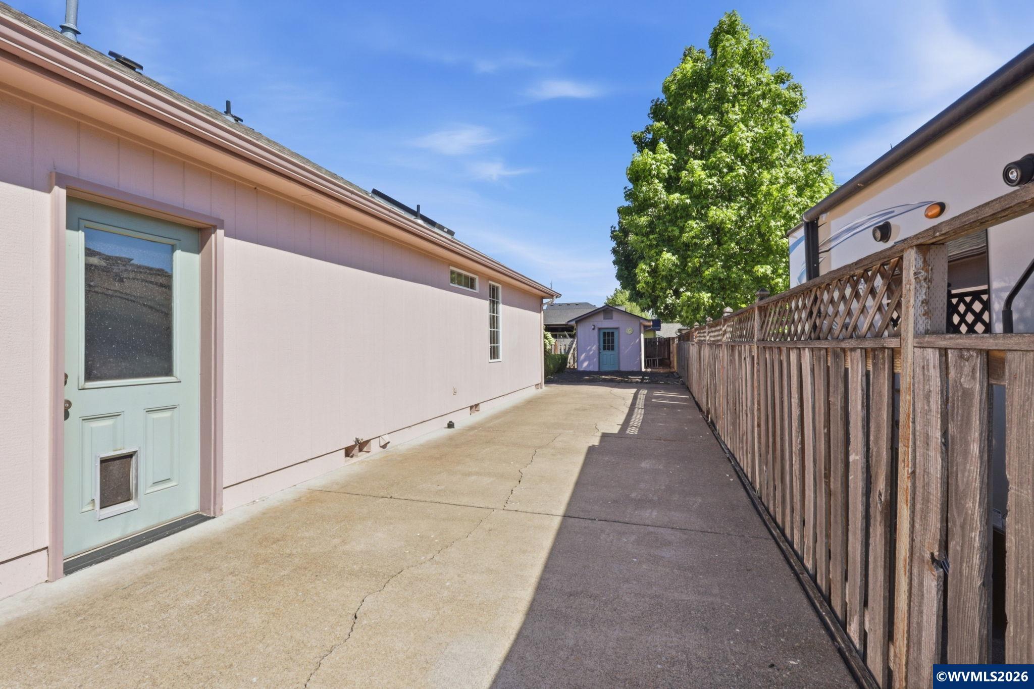 3203 19th Av SE