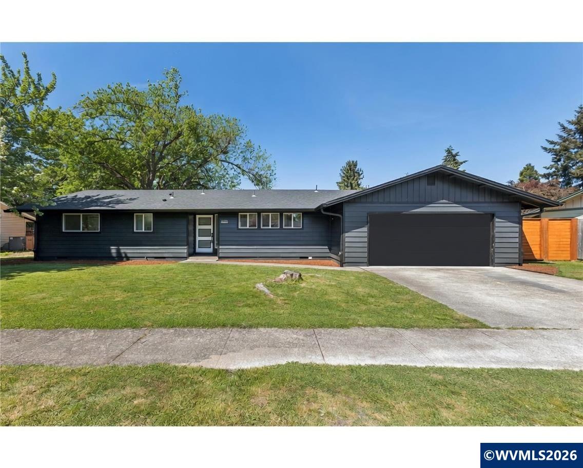 1079 Westwood Dr Dr