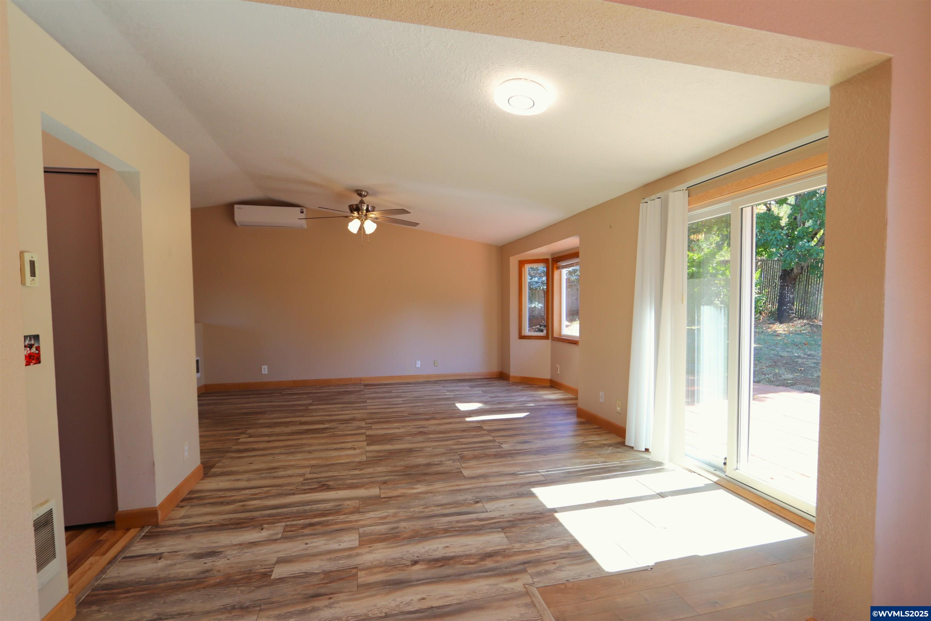 1540 Harlandale Av SE