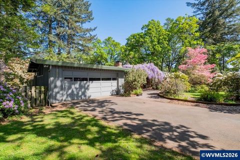 3544 Pioneer Dr SE Salem OR 97302