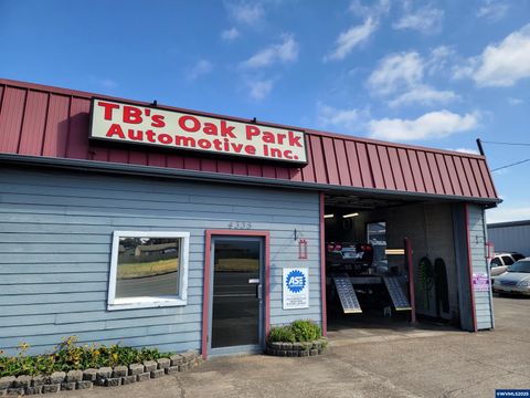 4335 Silverton Rd NE Salem OR 97305