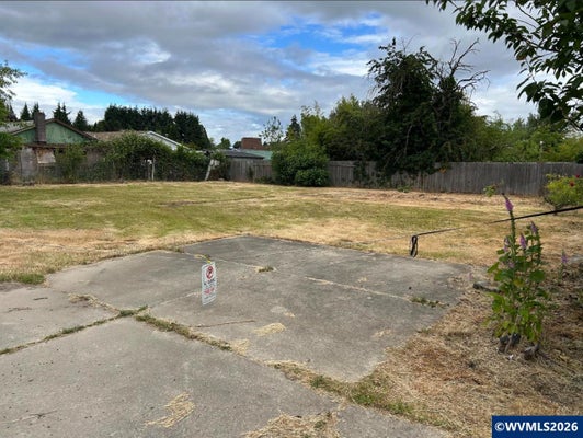 2045 HOLLYWOOD DR NE, SALEM, OR 97305 - Image c5002ee6339ec2fc981ab35c7ca5df9b/3940244544