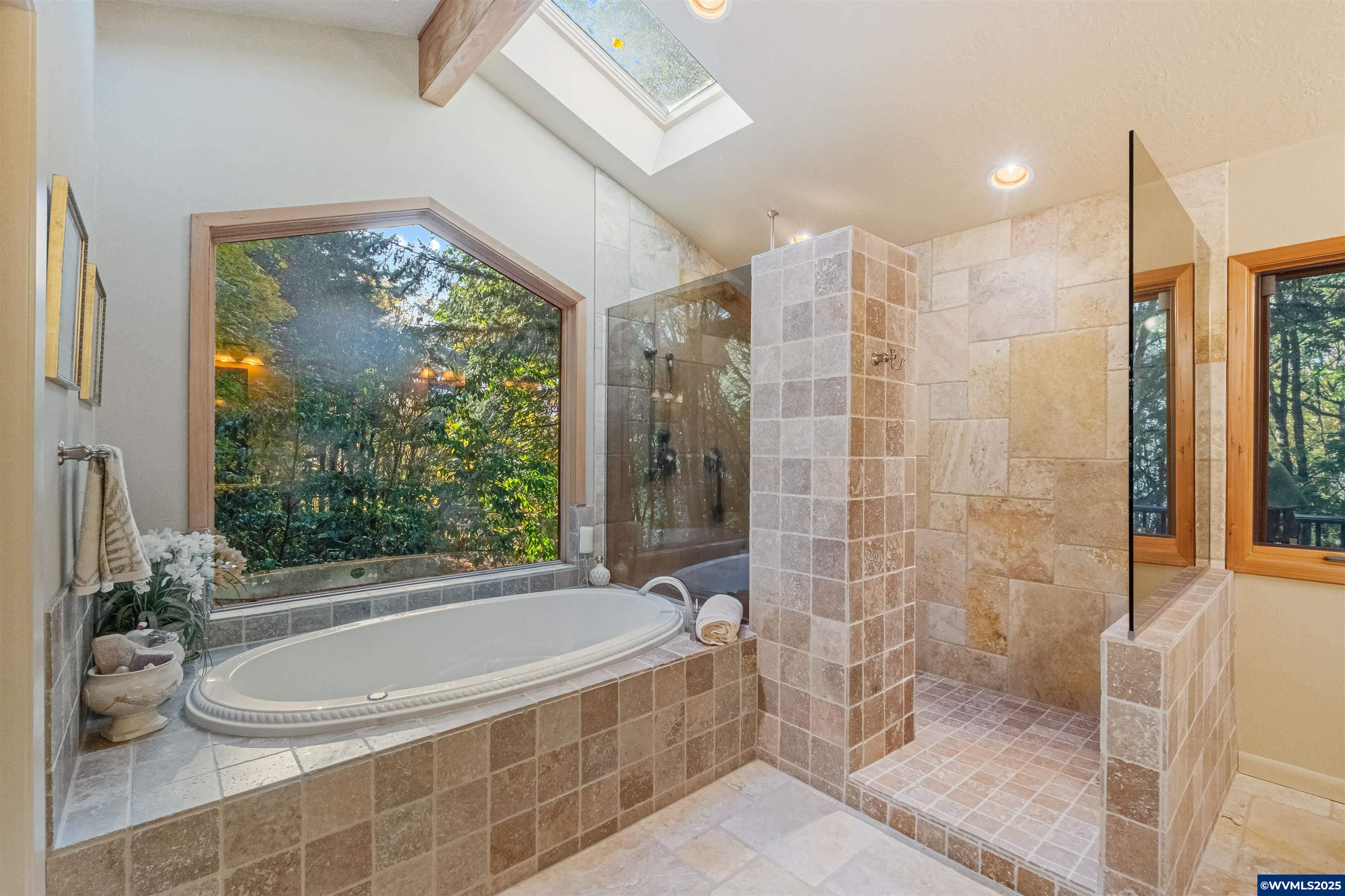 Salem, Oregon 97306, United States, 4 Bedrooms Bedrooms, ,4 BathroomsBathrooms,Residential,Active,237134