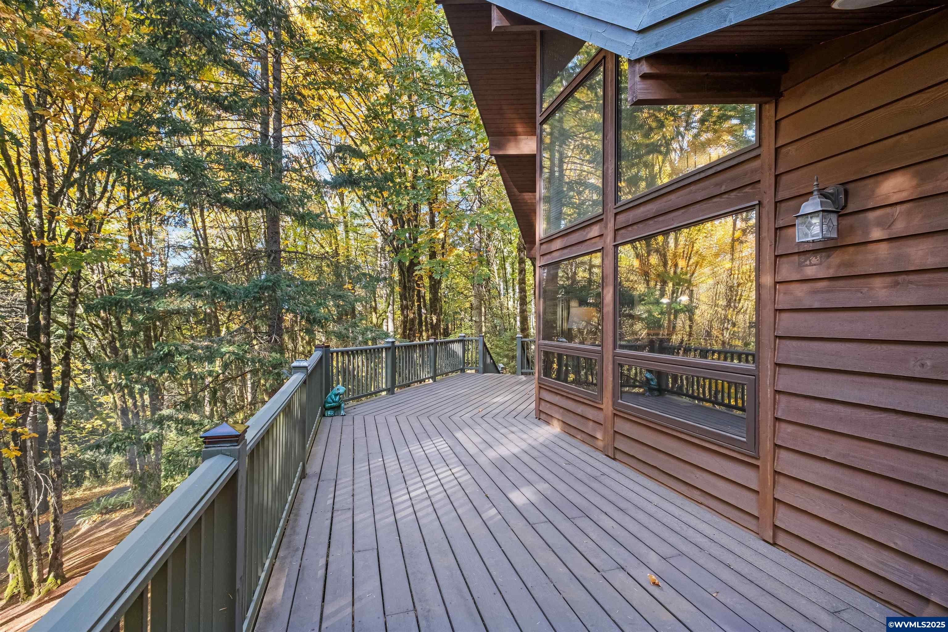 Salem, Oregon 97306, United States, 4 Bedrooms Bedrooms, ,4 BathroomsBathrooms,Residential,Active,237134