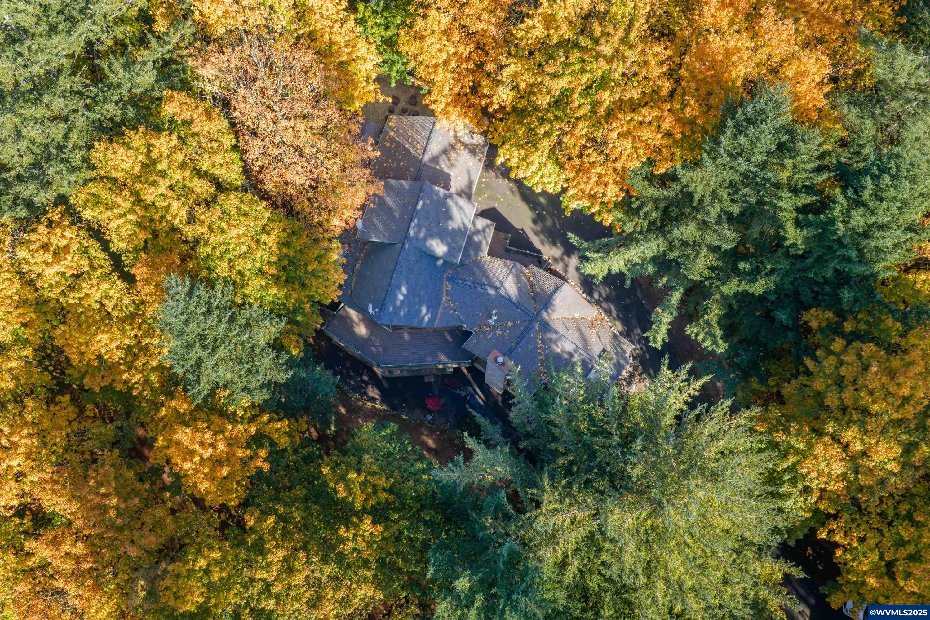 Salem, Oregon 97306, United States, 4 Bedrooms Bedrooms, ,4 BathroomsBathrooms,Residential,Active,237134