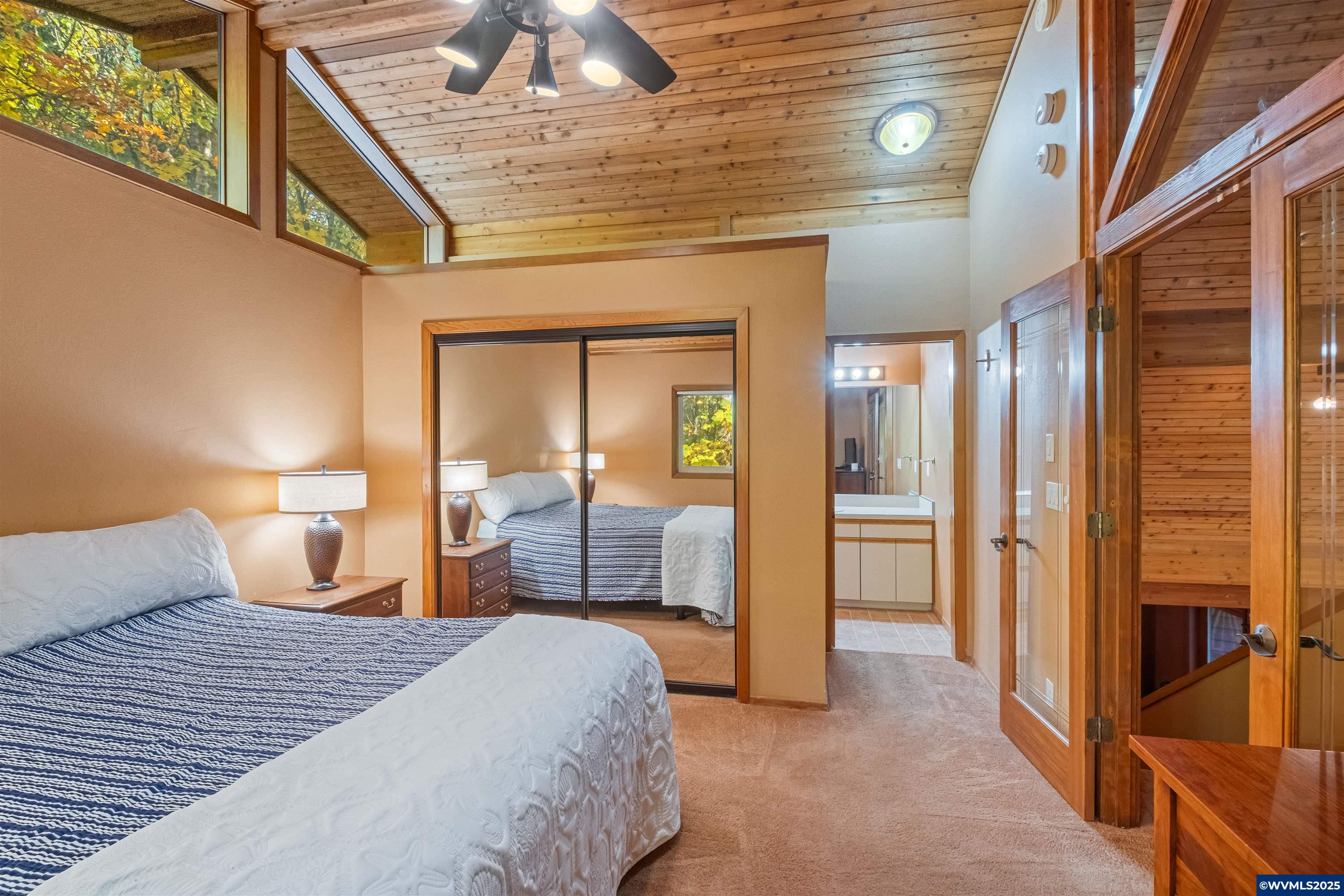 Salem, Oregon 97306, United States, 4 Bedrooms Bedrooms, ,4 BathroomsBathrooms,Residential,Active,237134