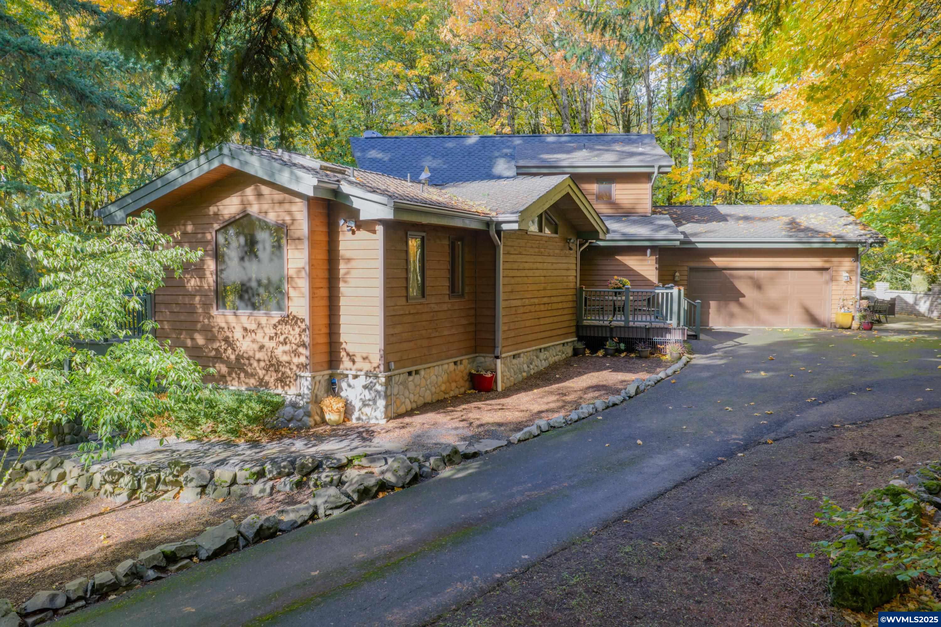 Salem, Oregon 97306, United States, 4 Bedrooms Bedrooms, ,4 BathroomsBathrooms,Residential,Active,237134