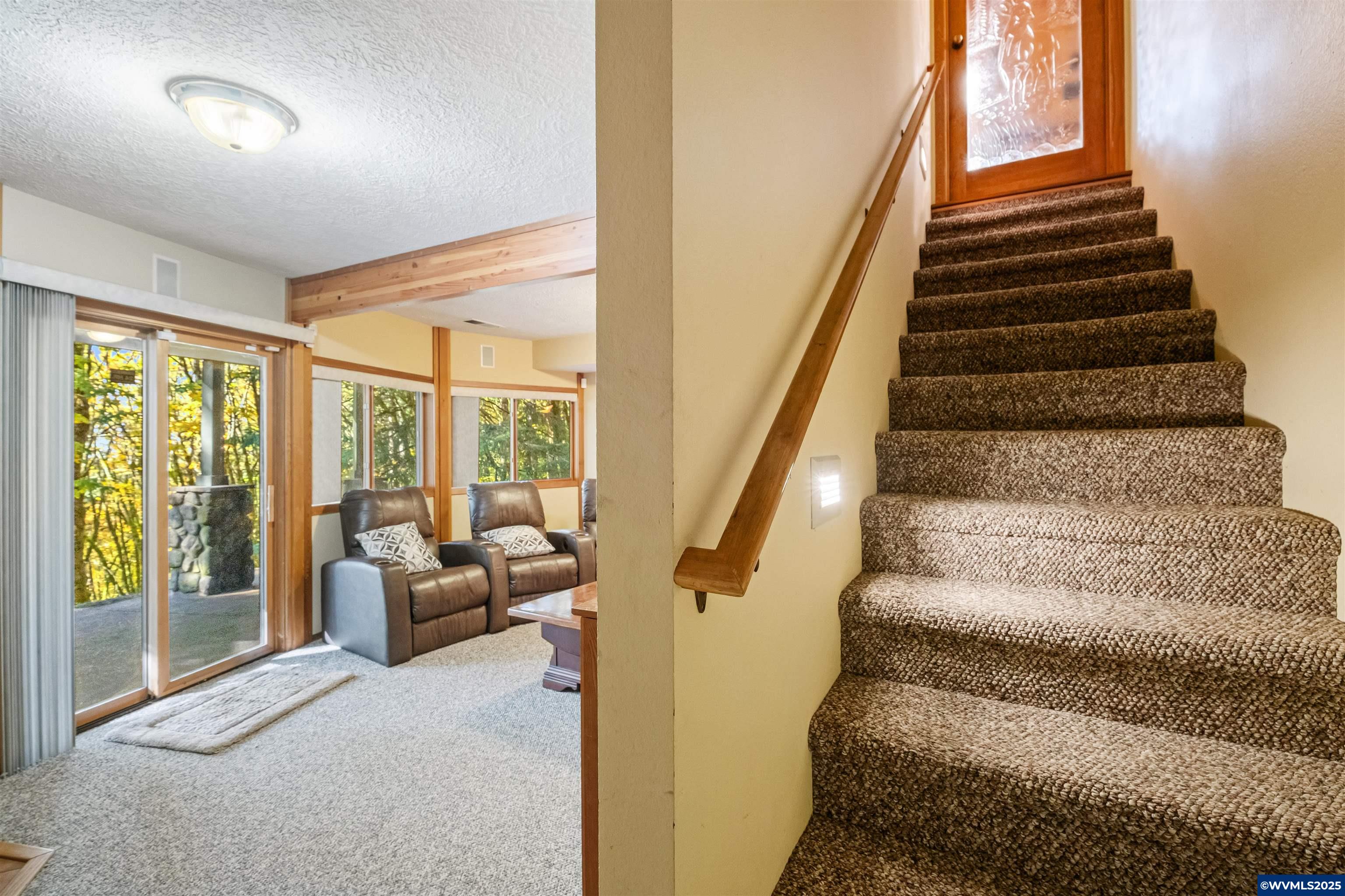 Salem, Oregon 97306, United States, 4 Bedrooms Bedrooms, ,4 BathroomsBathrooms,Residential,Active,237134