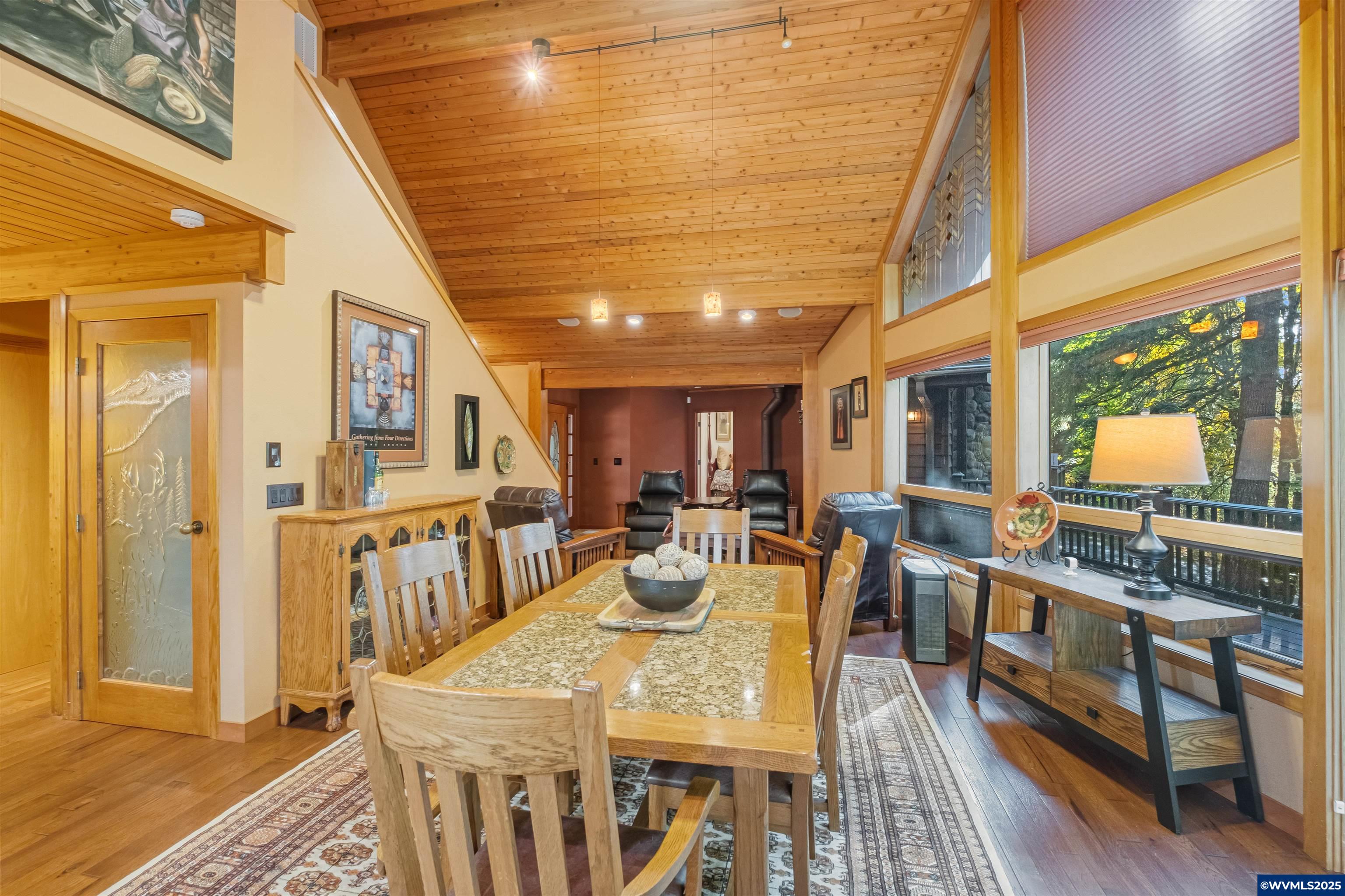 Salem, Oregon 97306, United States, 4 Bedrooms Bedrooms, ,4 BathroomsBathrooms,Residential,Active,237134