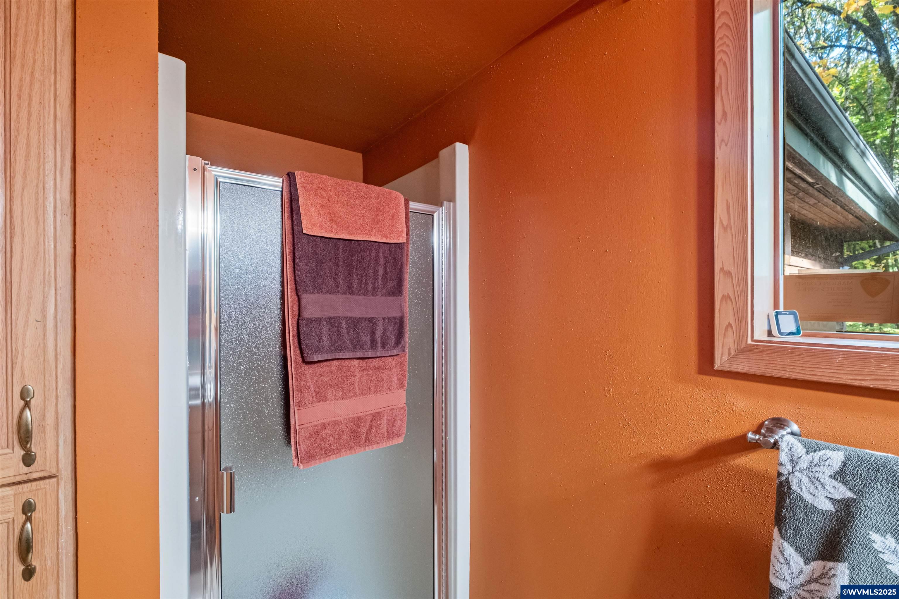 Salem, Oregon 97306, United States, 4 Bedrooms Bedrooms, ,4 BathroomsBathrooms,Residential,Active,237134