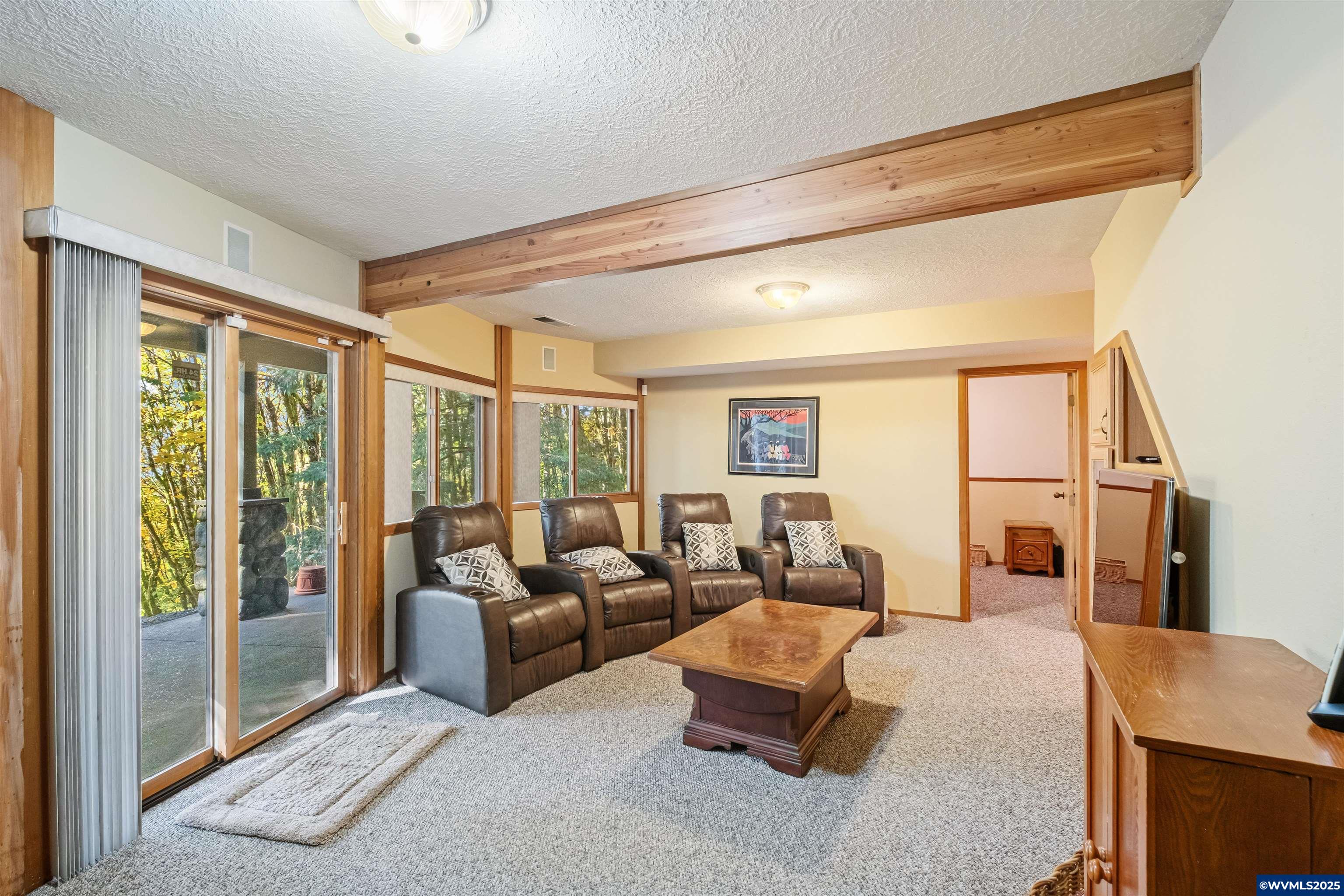 Salem, Oregon 97306, United States, 4 Bedrooms Bedrooms, ,4 BathroomsBathrooms,Residential,Active,237134