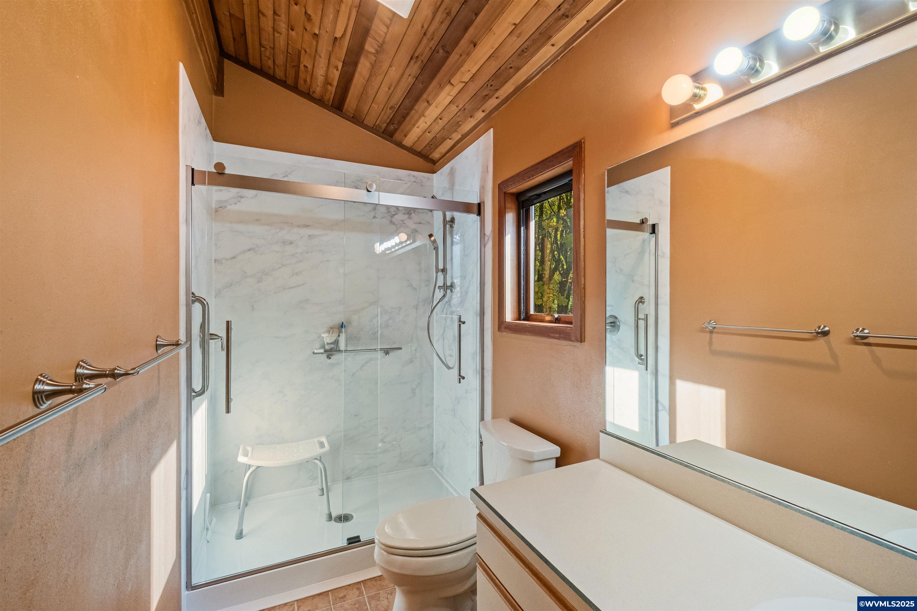 Salem, Oregon 97306, United States, 4 Bedrooms Bedrooms, ,4 BathroomsBathrooms,Residential,Active,237134